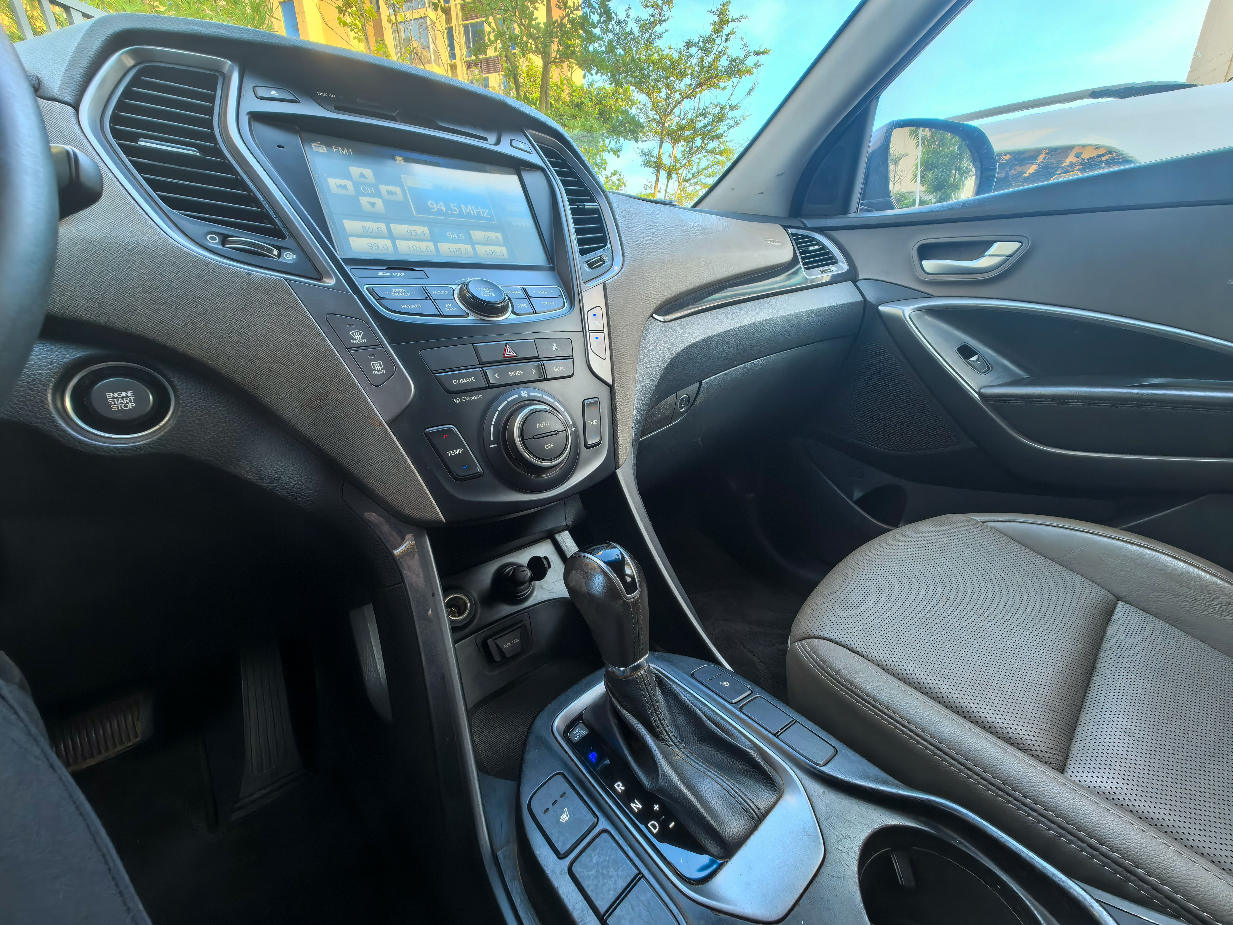 Hyundai Grand Santa Fe 2015 #12 Hyundai Grand Santa Fe 2015 car image #12