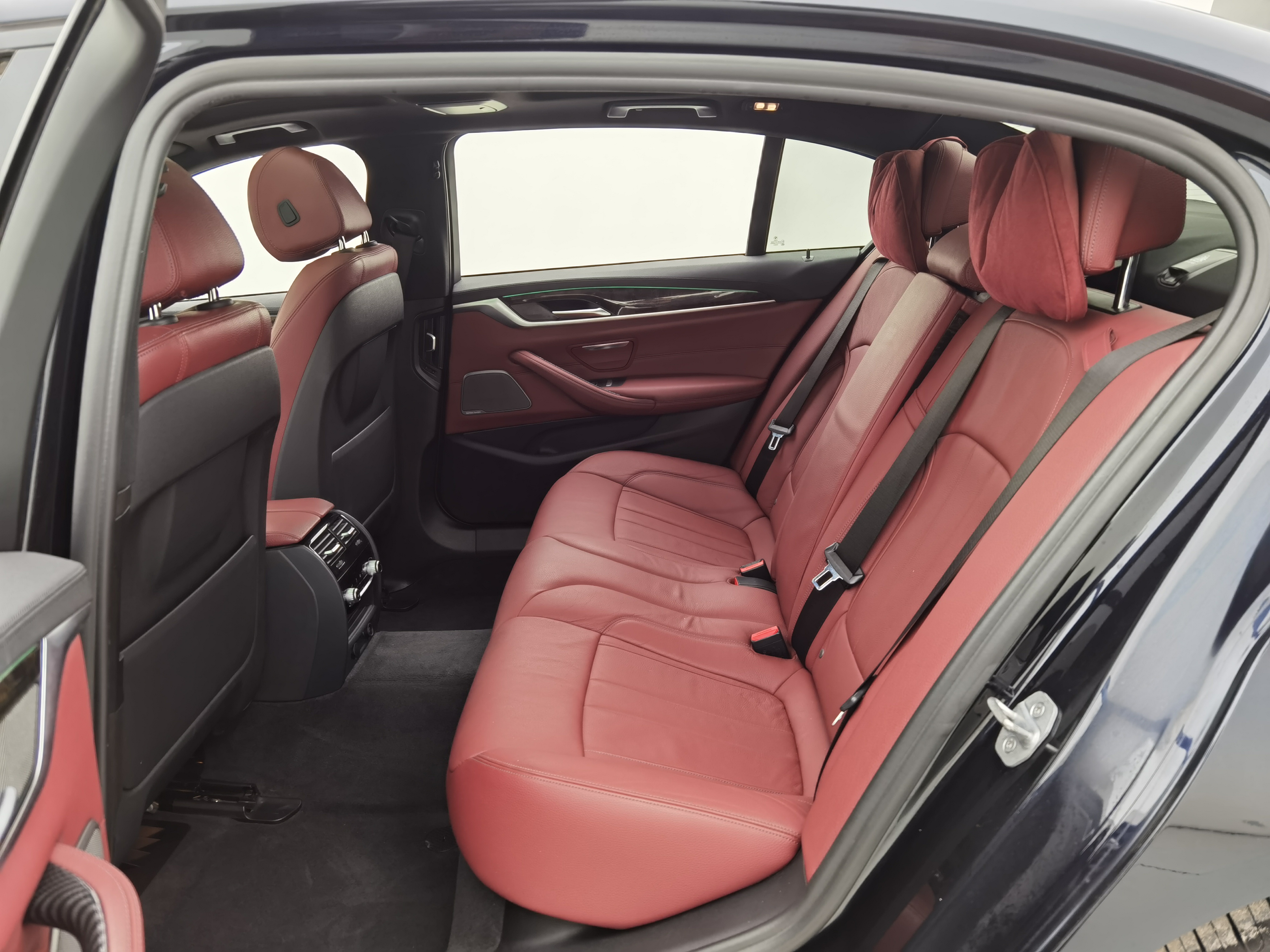 BMW 5 Series 2018 #12 BMW 5 Series 2018 car image #12