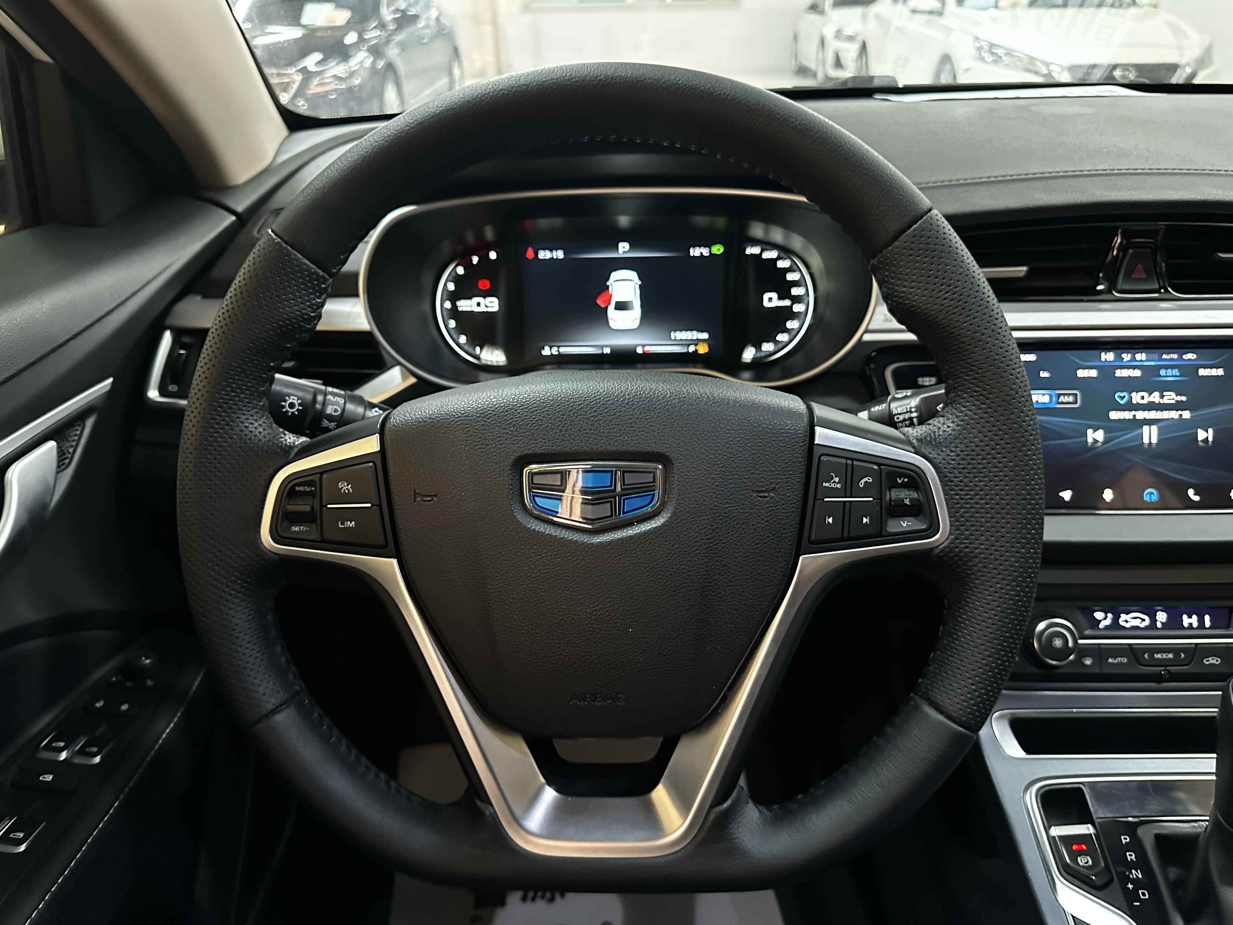 GEELY Emgrand 2018 #12 GEELY Emgrand 2018 car image #12