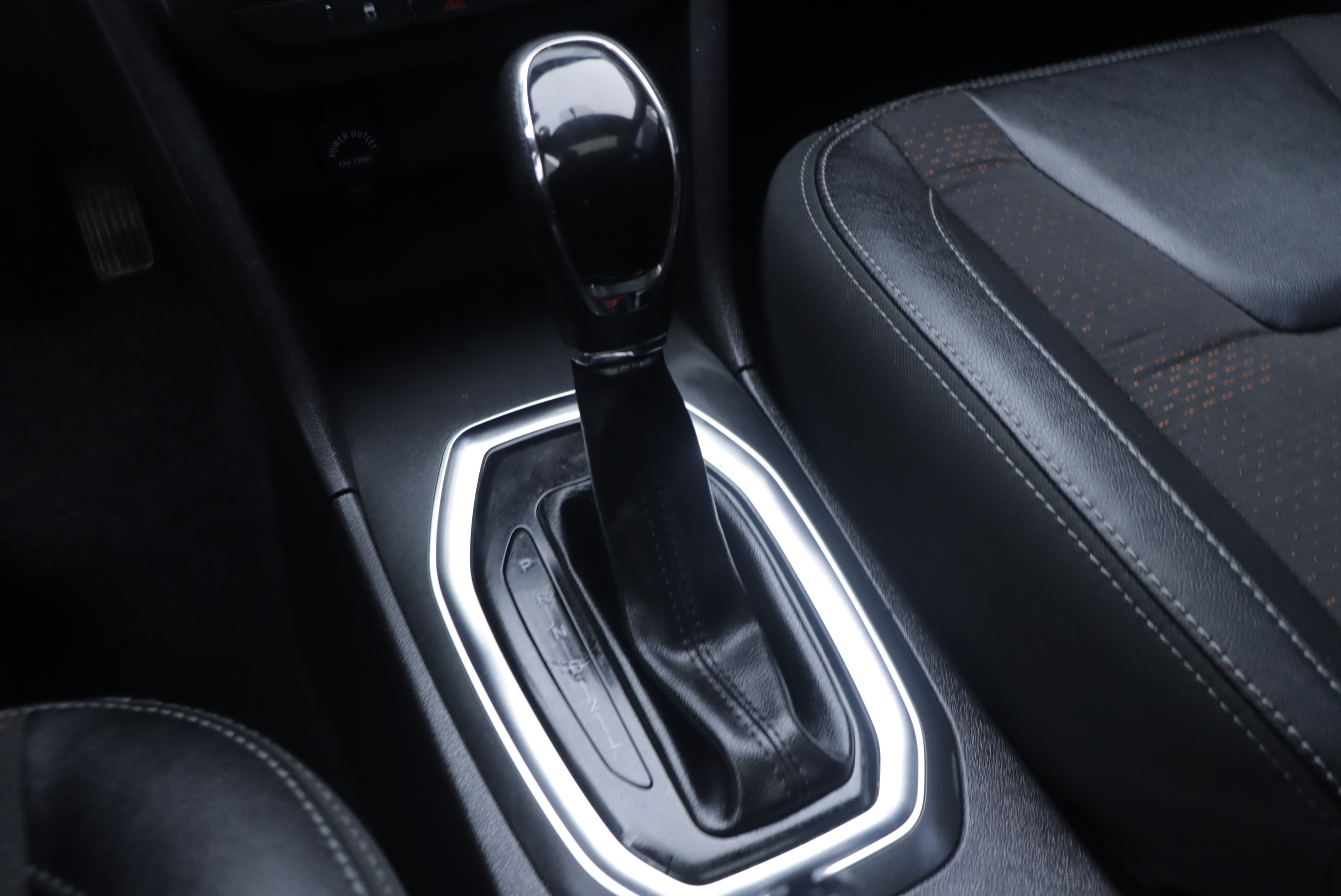 Chery Tiggo 3x 2018 immagine di auto #12