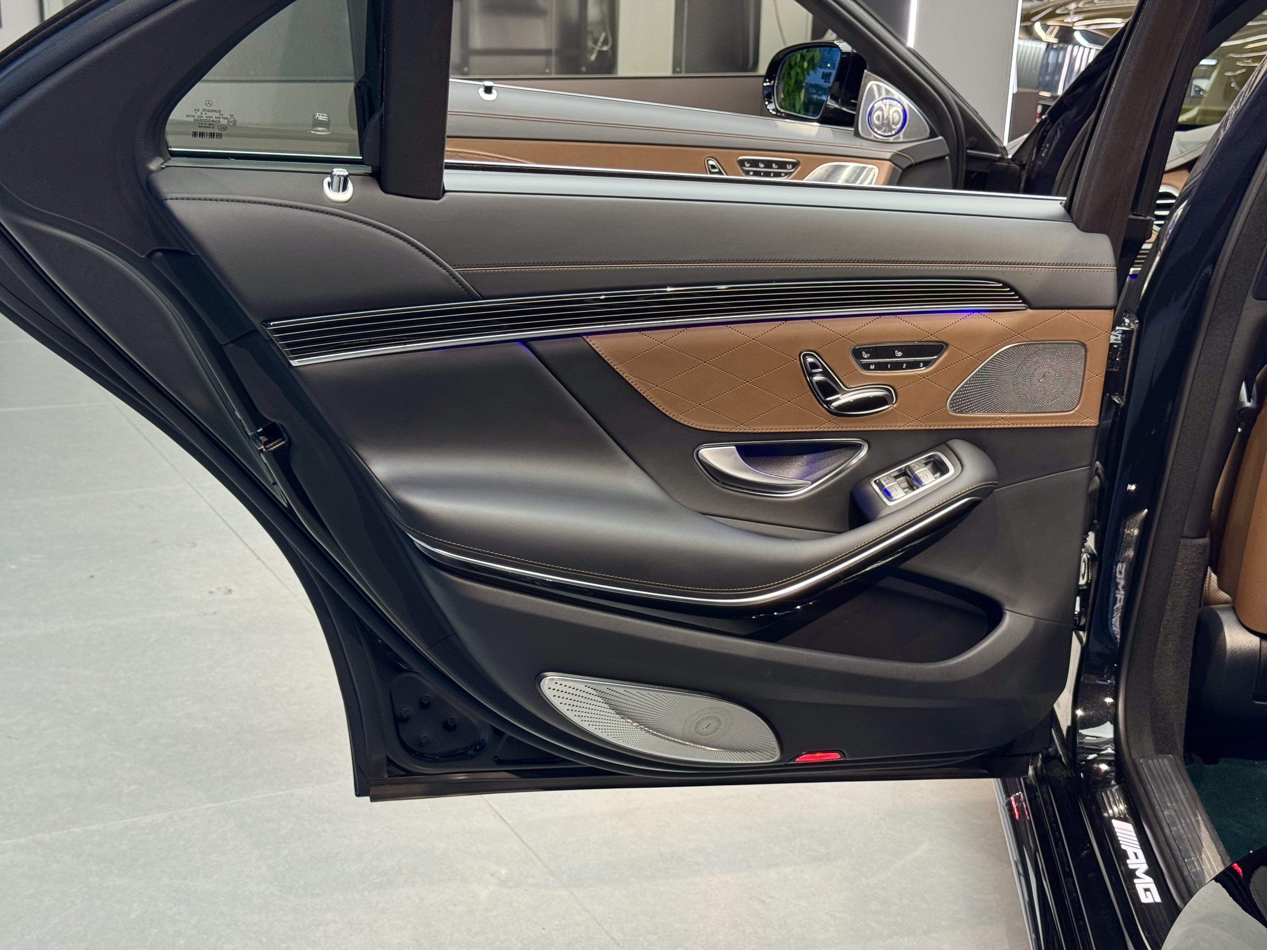 Mercedes-Benz S AMG 2018 car image #12