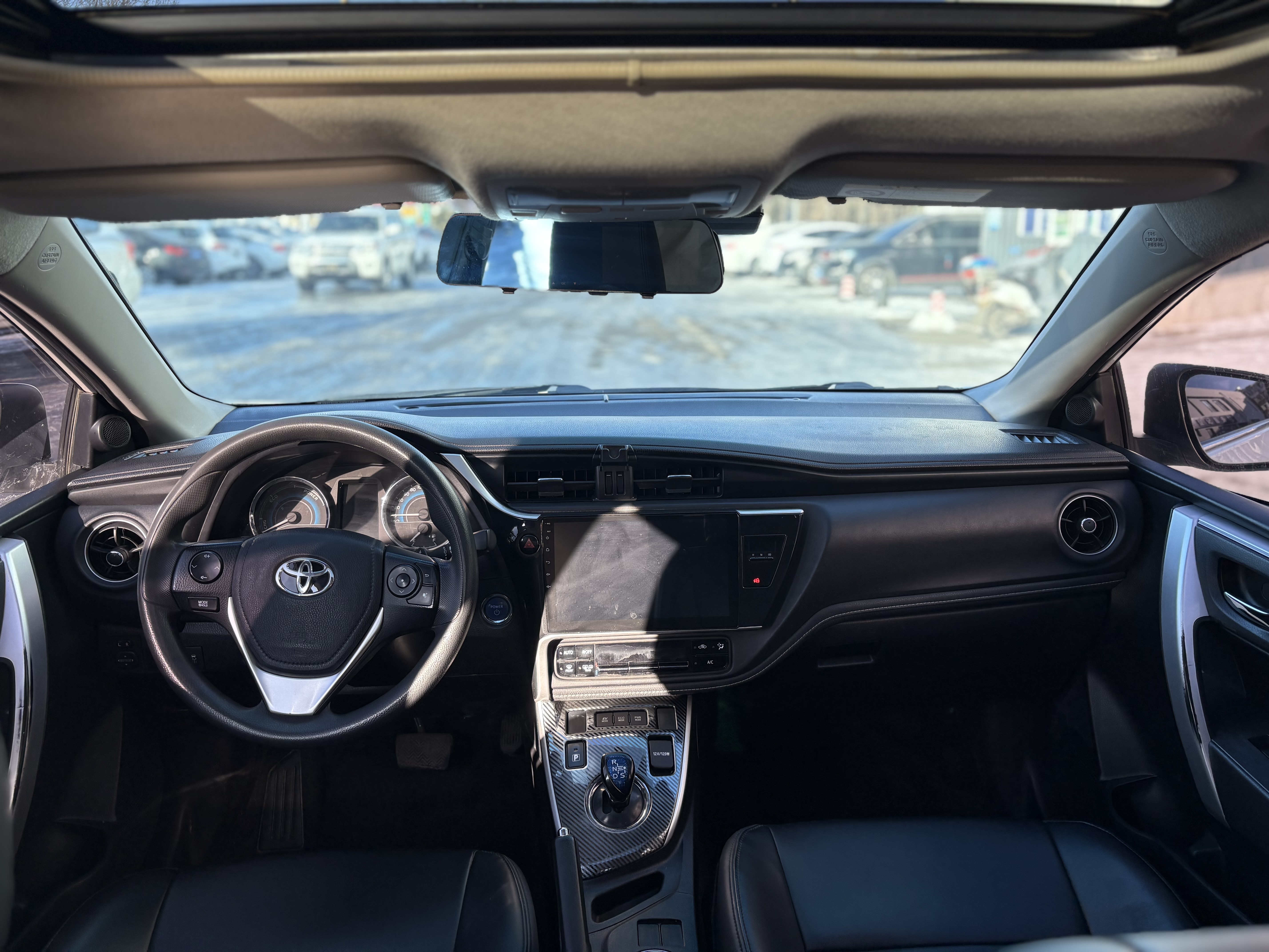 Toyota Corolla 2018 #12 Toyota Corolla 2018 car image #12