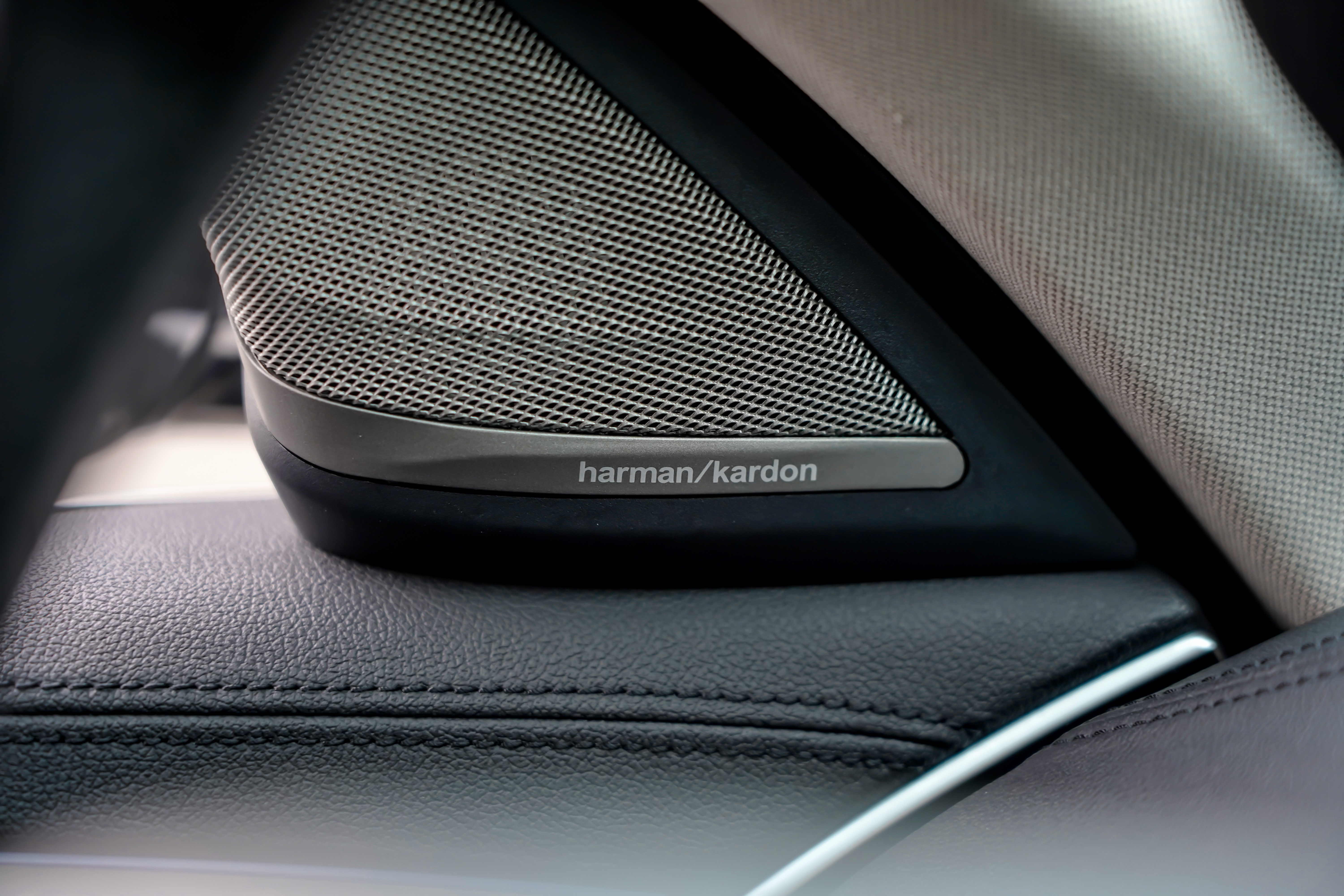 BMW 5 Series New Energy 2018 car image #12