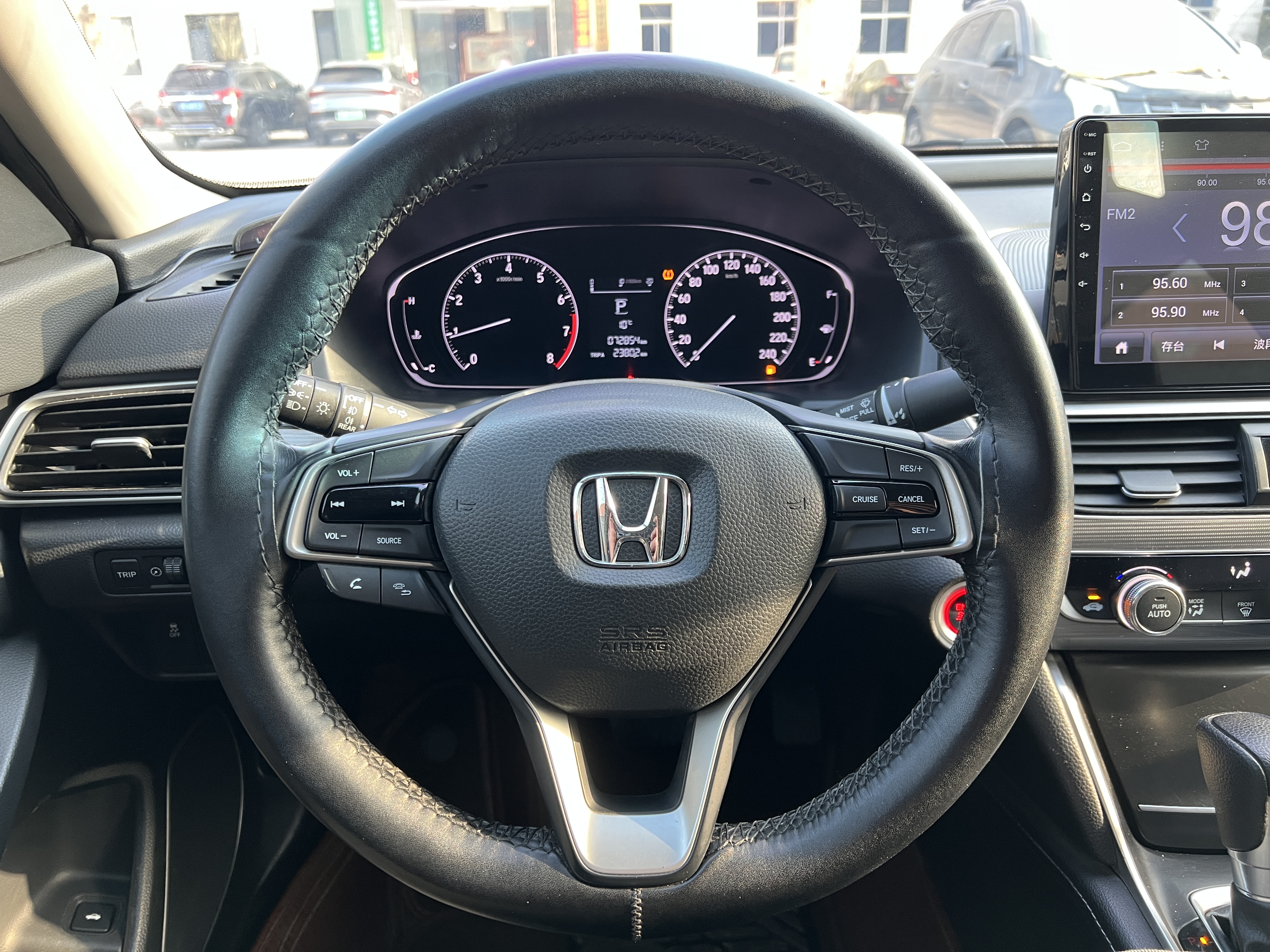 Honda Accord 2019 #12 Honda Accord 2019 car image #12