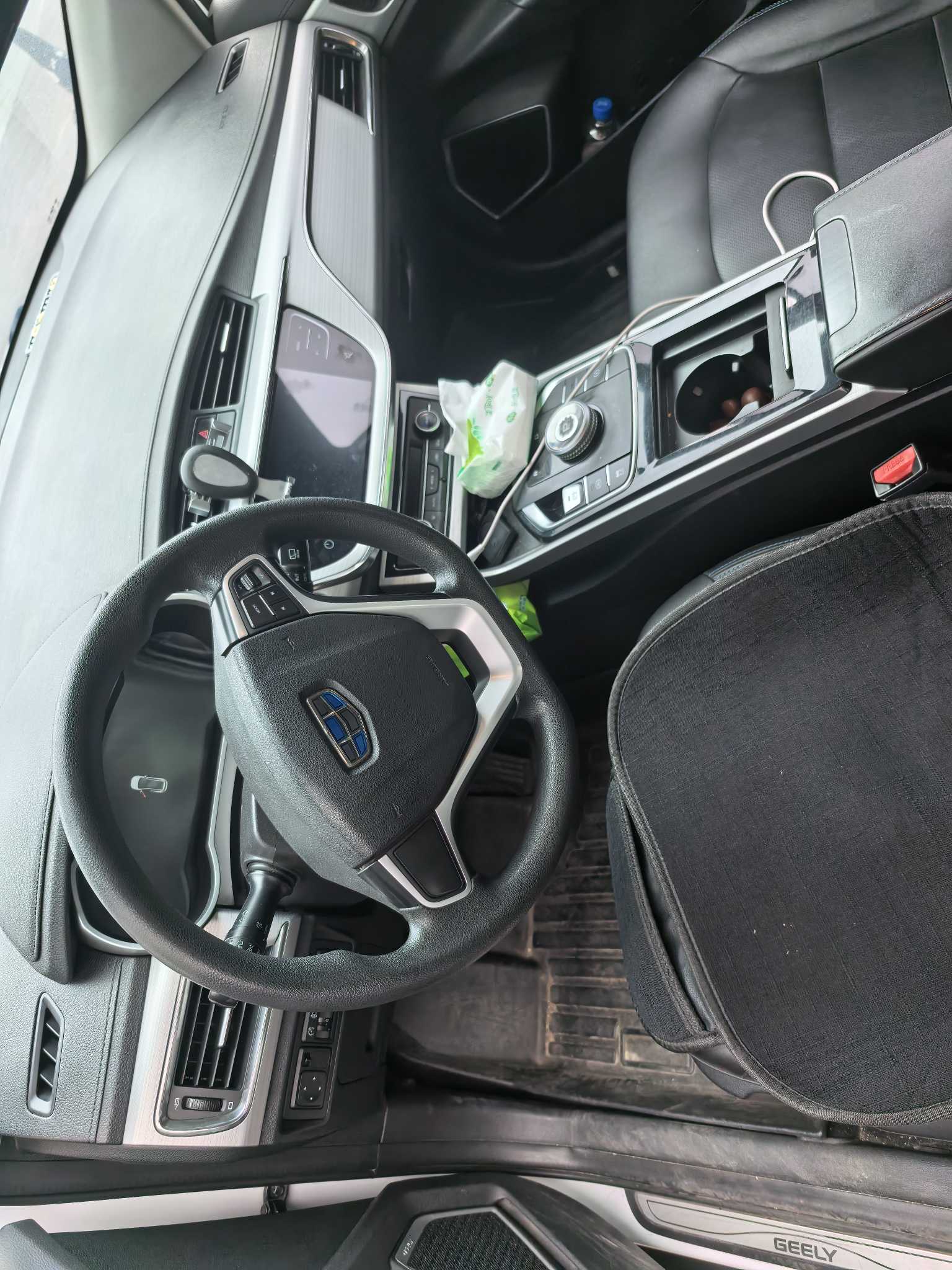 GEELY 2018 car image #12