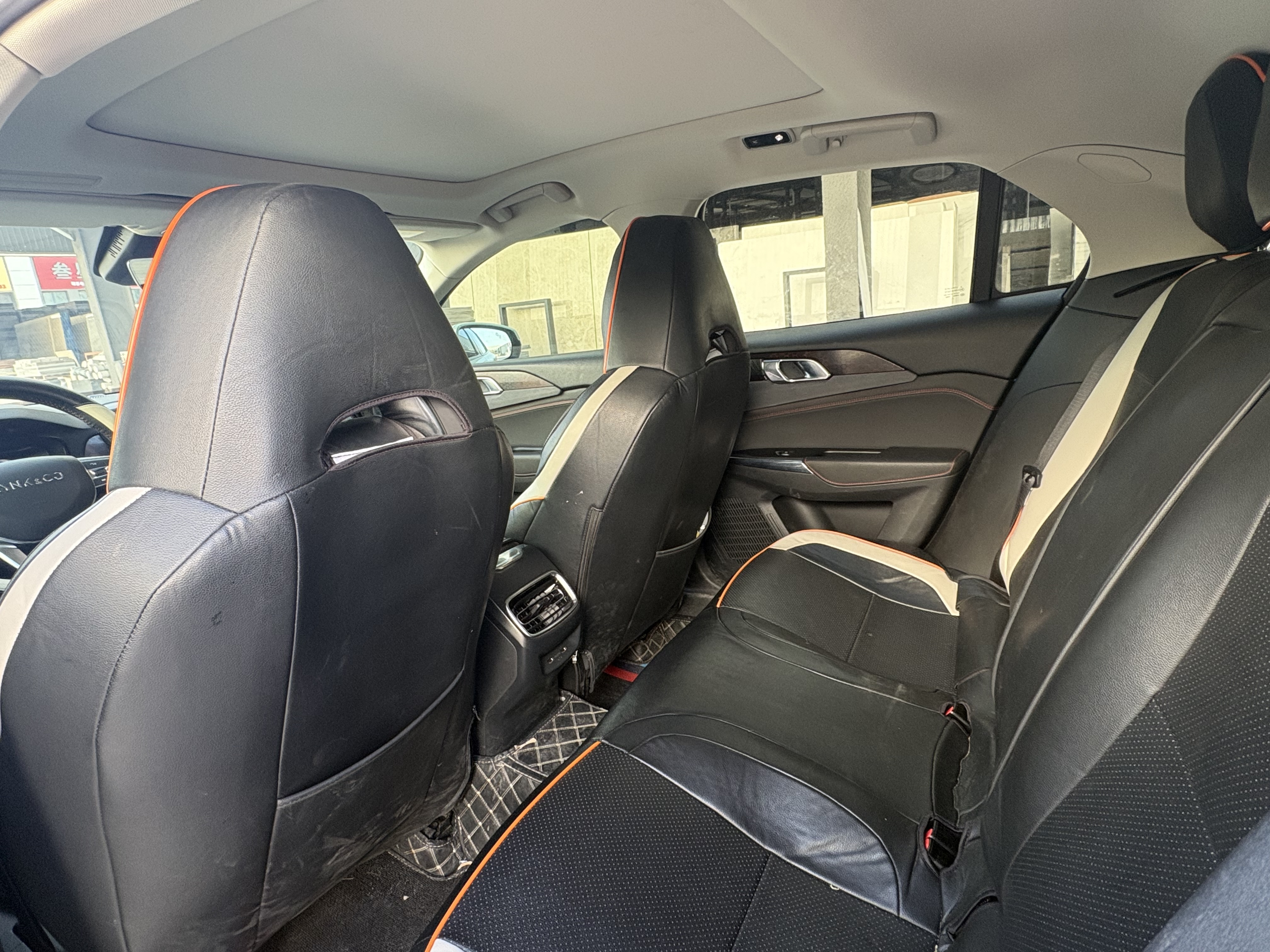 Lynk & Co 02 2019 #12 Lynk & Co 02 2019 car image #12