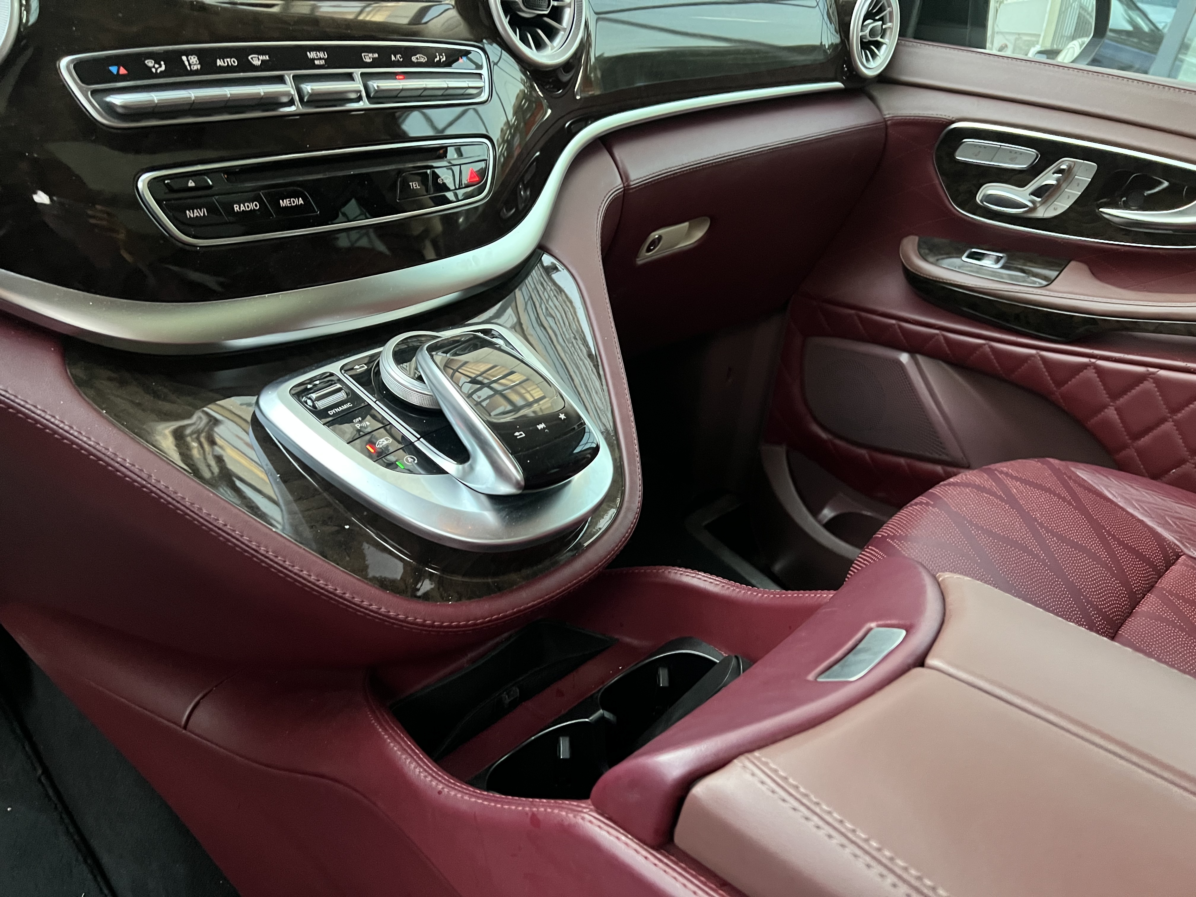 Mercedes-Benz V Class 2018 #12 Mercedes-Benz V Class 2018 car image #12