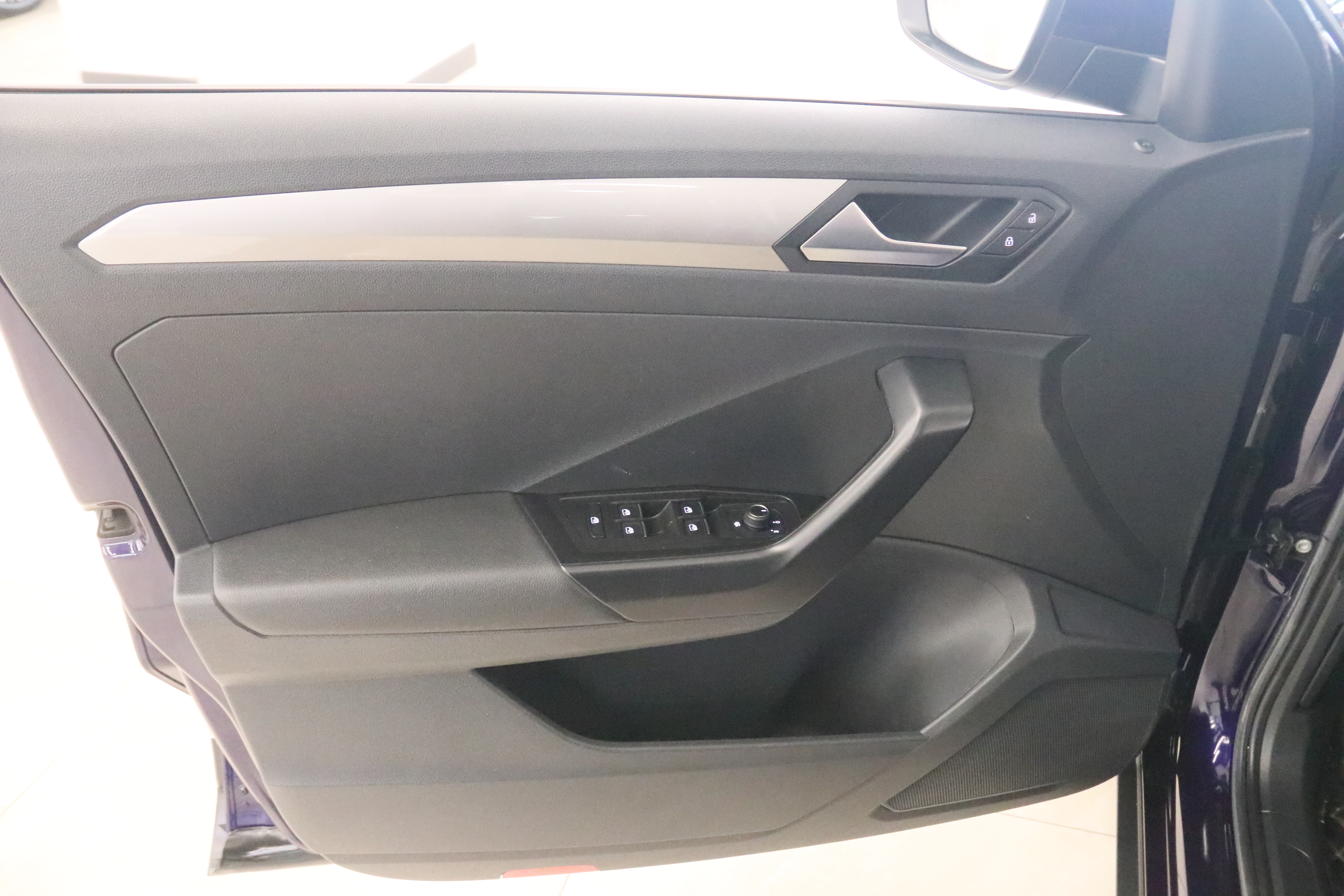 T-Roc 2019 car image #12