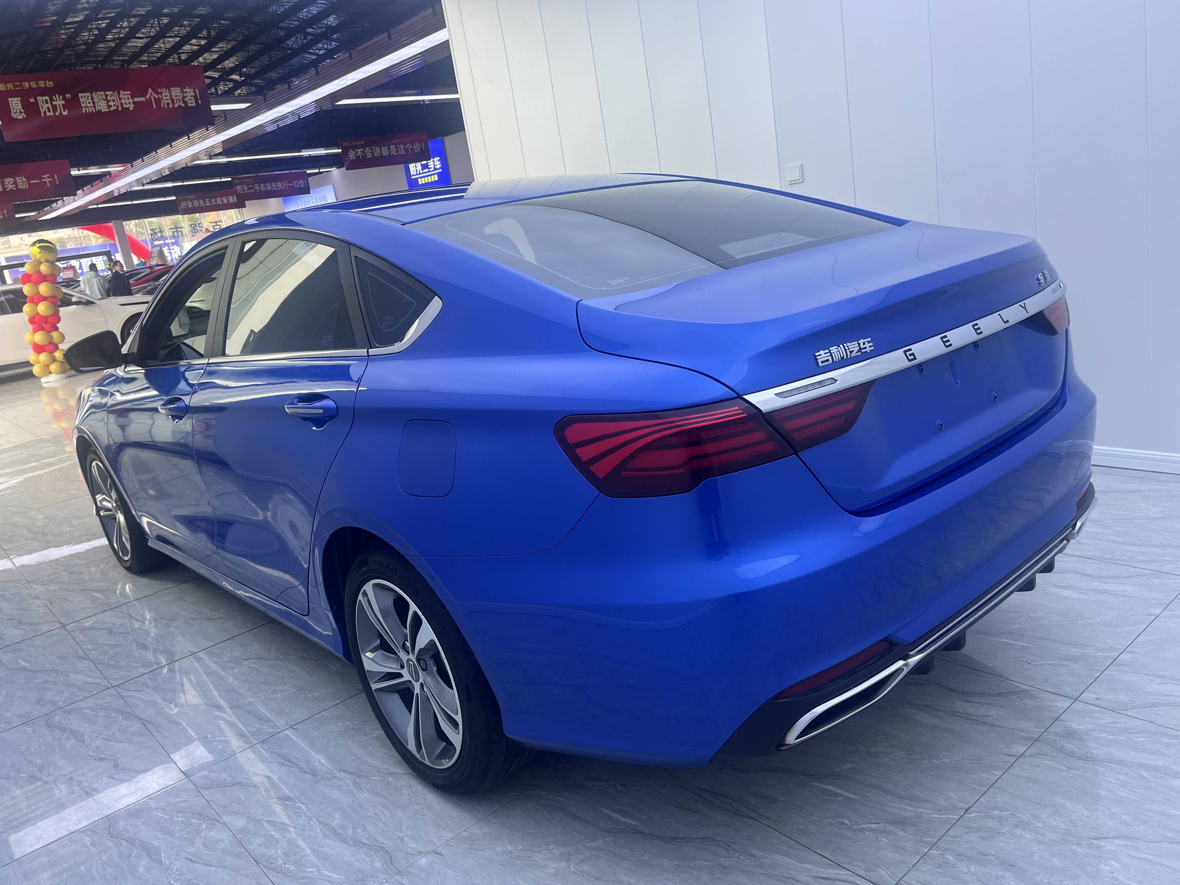 GEELY 2019 car image #12