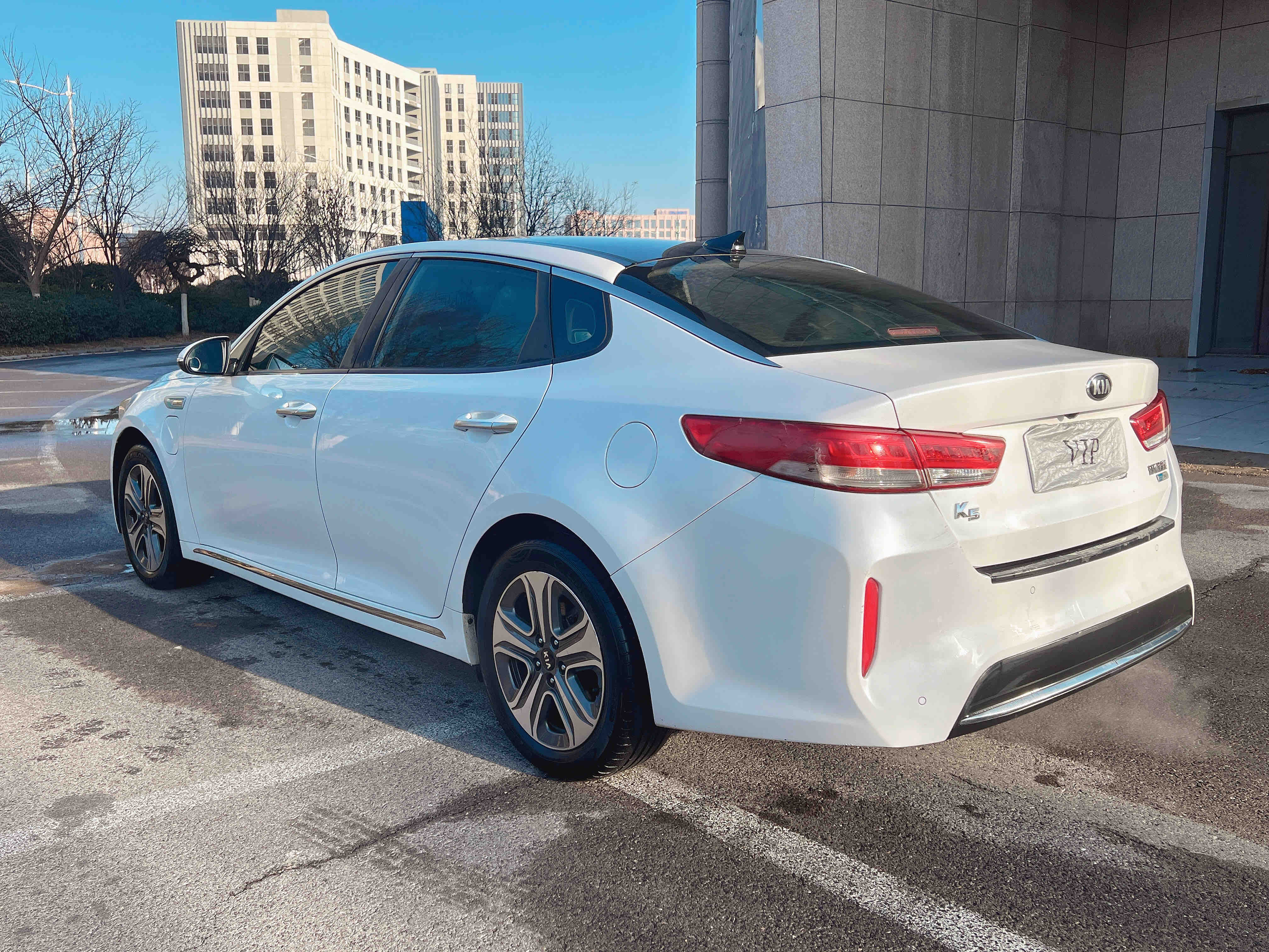 起亚 起亚K5新能源 2019 汽车图片 #12