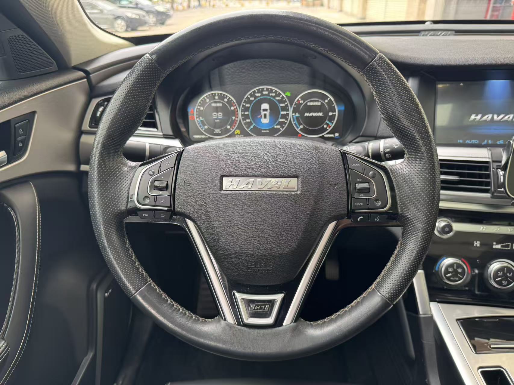 Haval H7 2018 car image #12