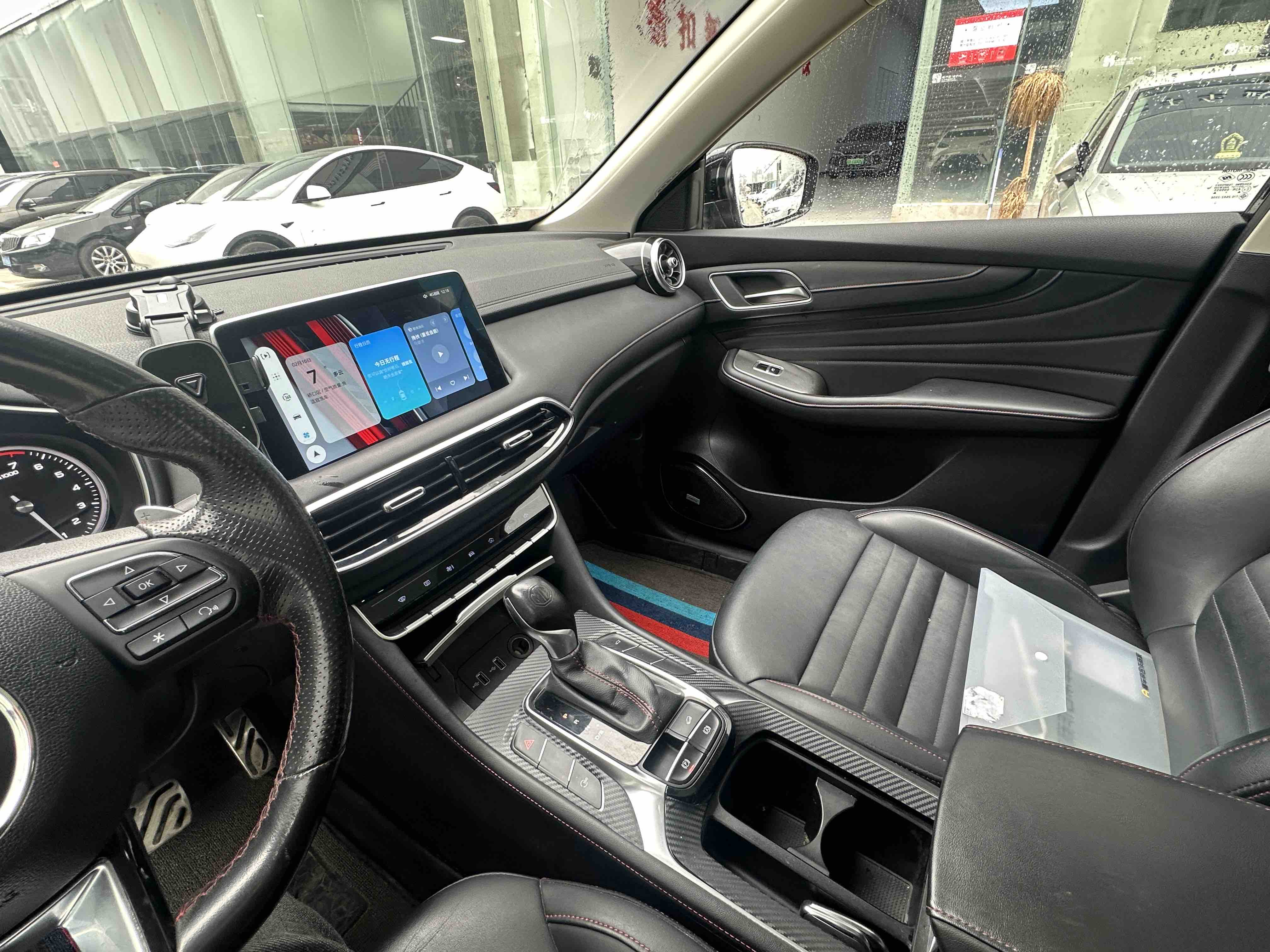 MG HS 2018 car image #12