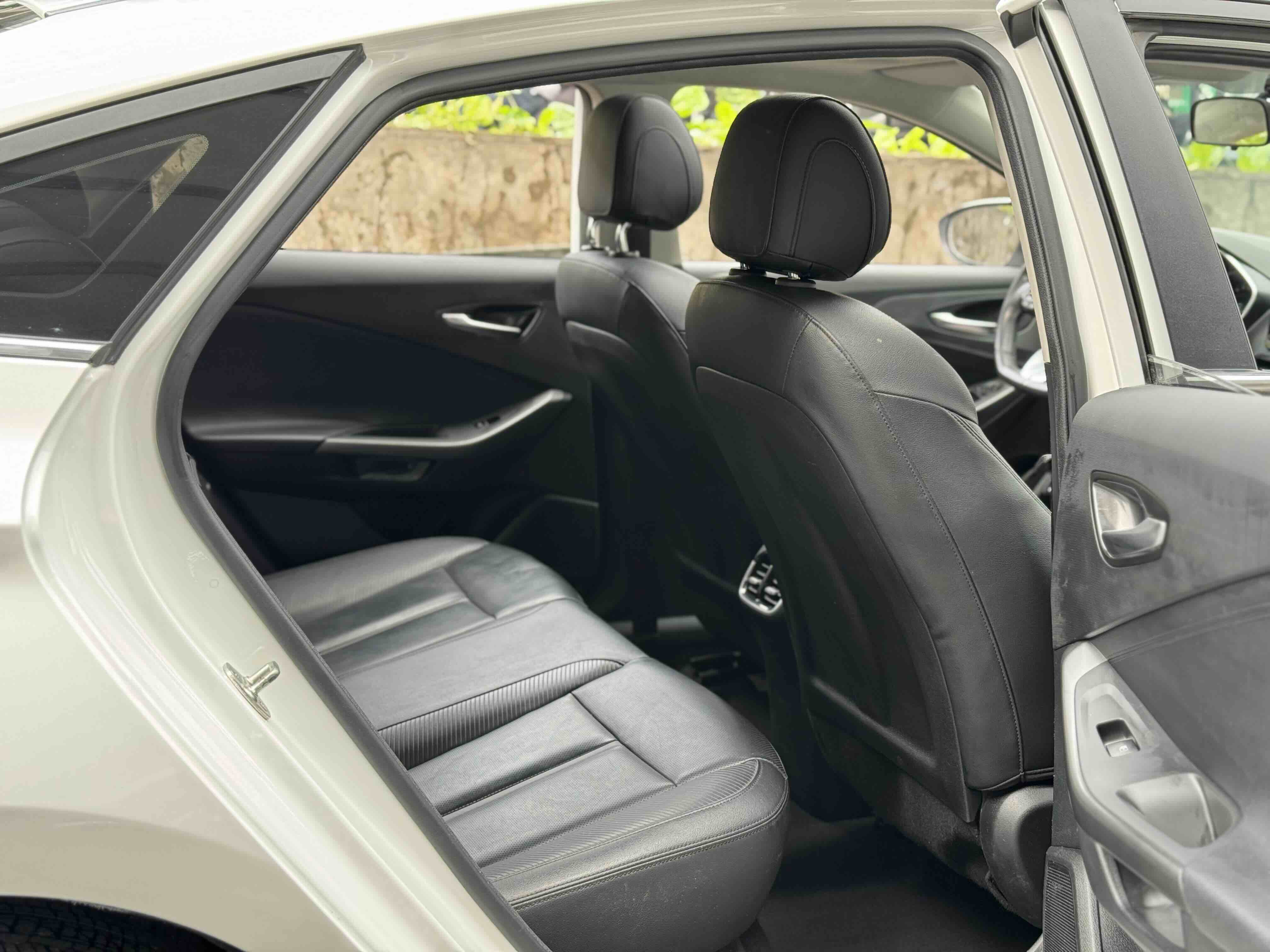 Hyundai Lafesta 2018 car image #12