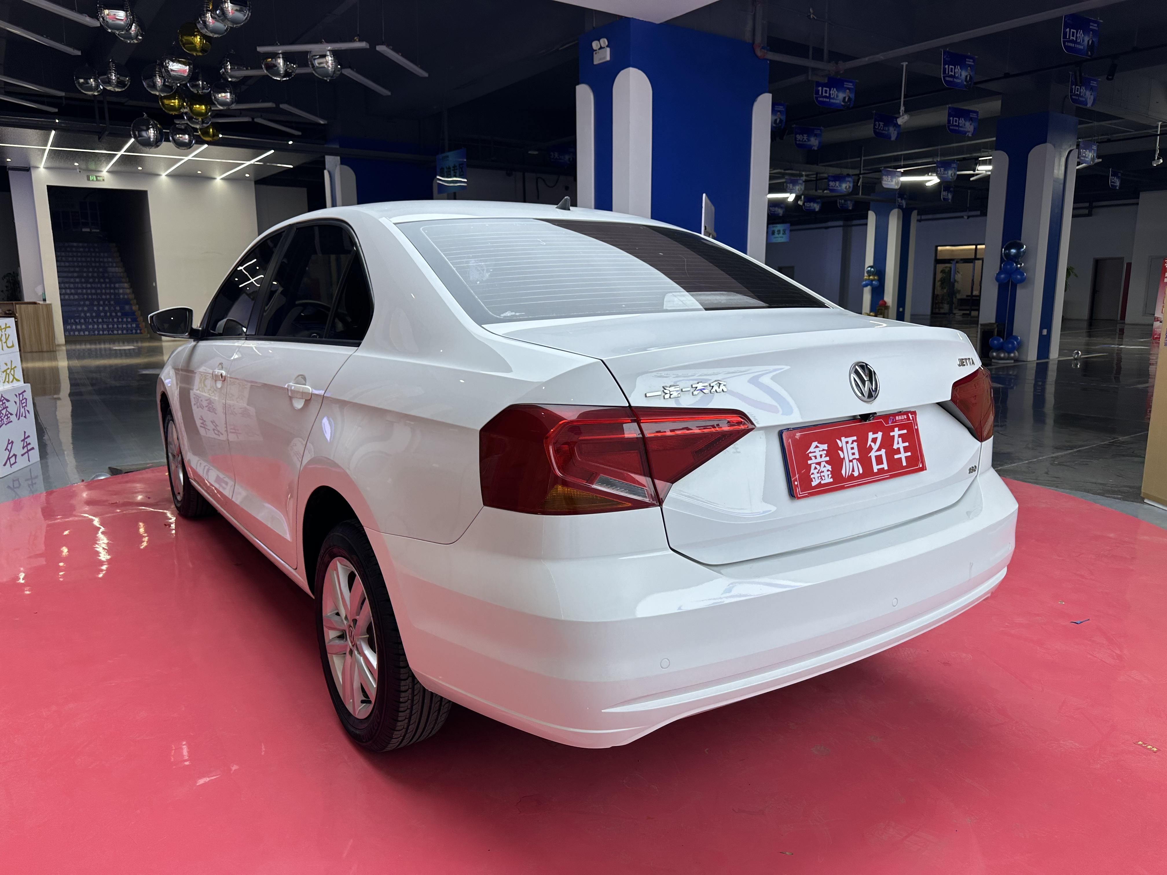 Jetta Jetta 2019 car image #12