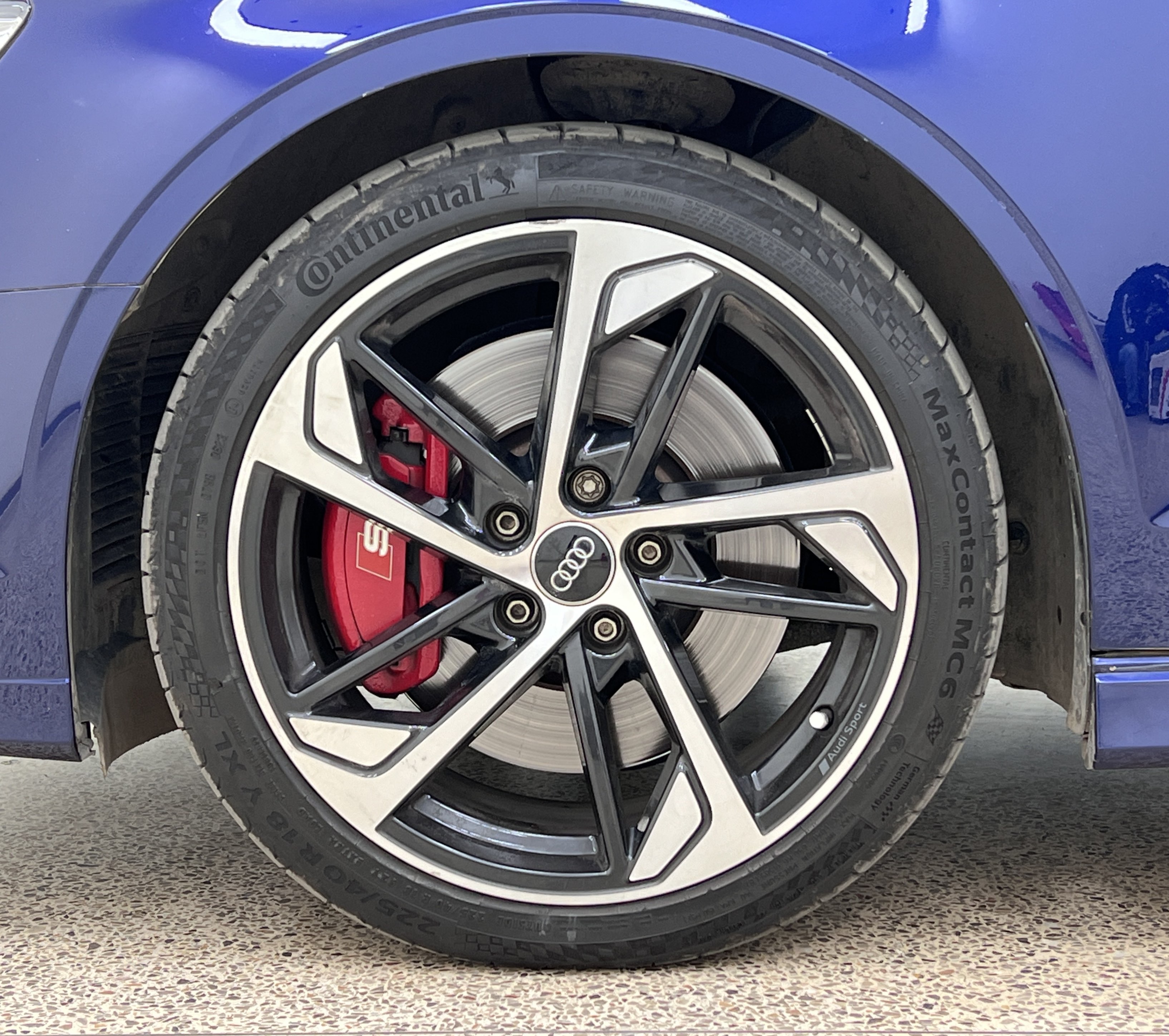 Audi S3 2019 car image #12