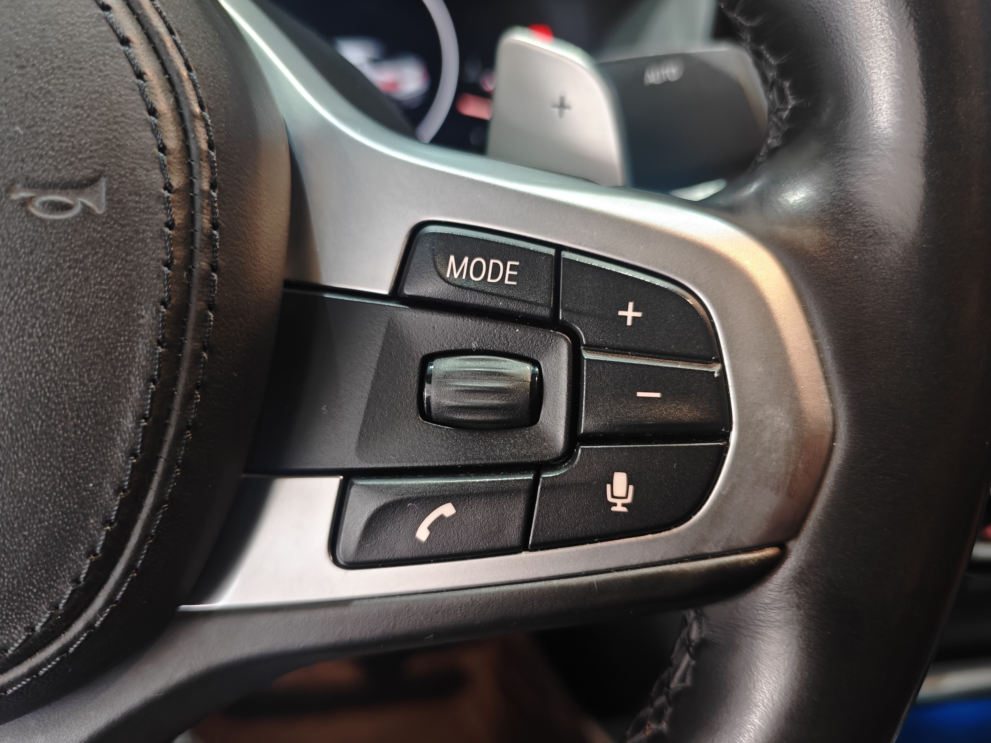BMW 5 Series 2019 #12 BMW 5 Series 2019 car image #12