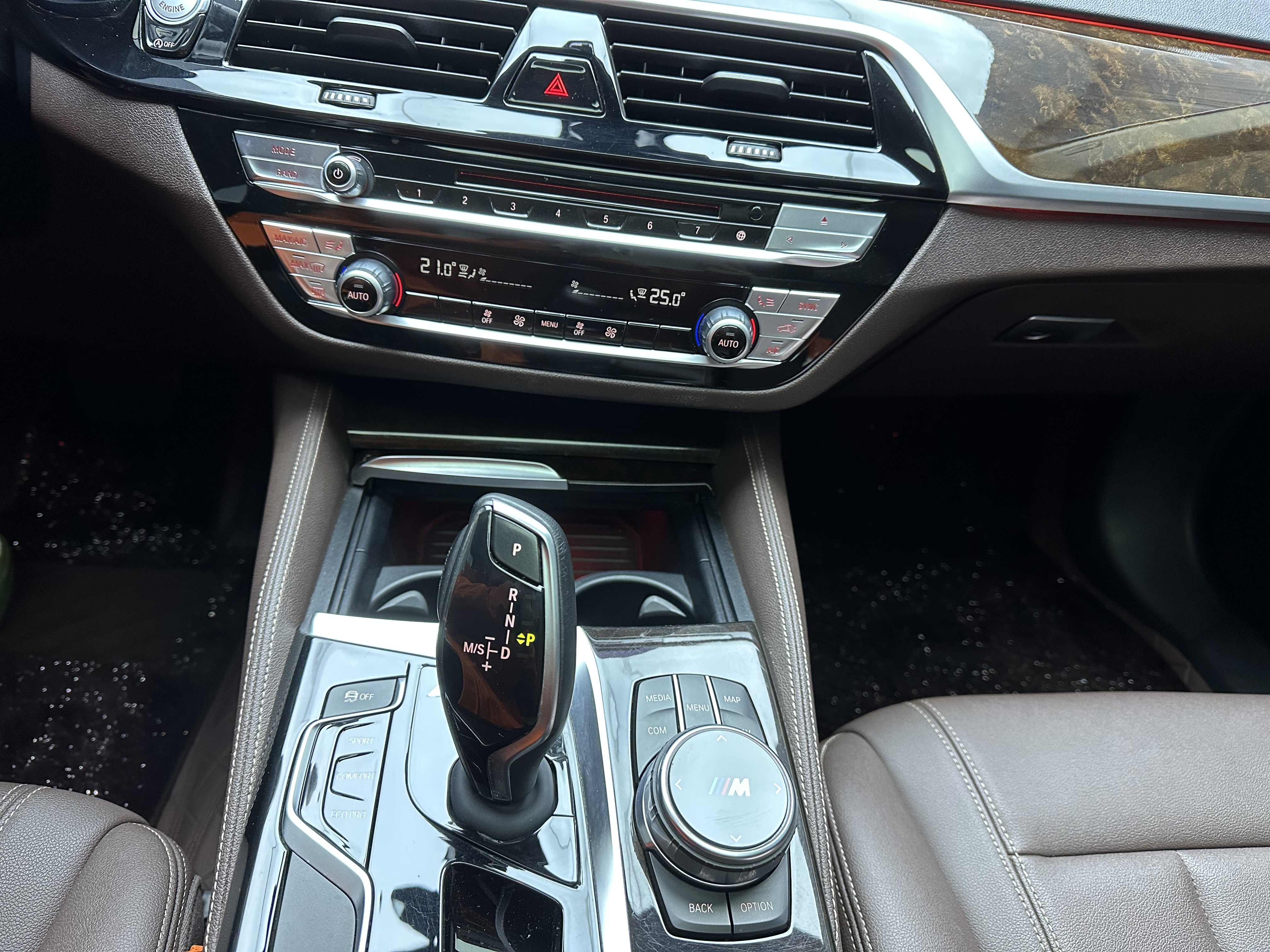 BMW 5 Series 2019 #12 BMW 5 Series 2019 car image #12