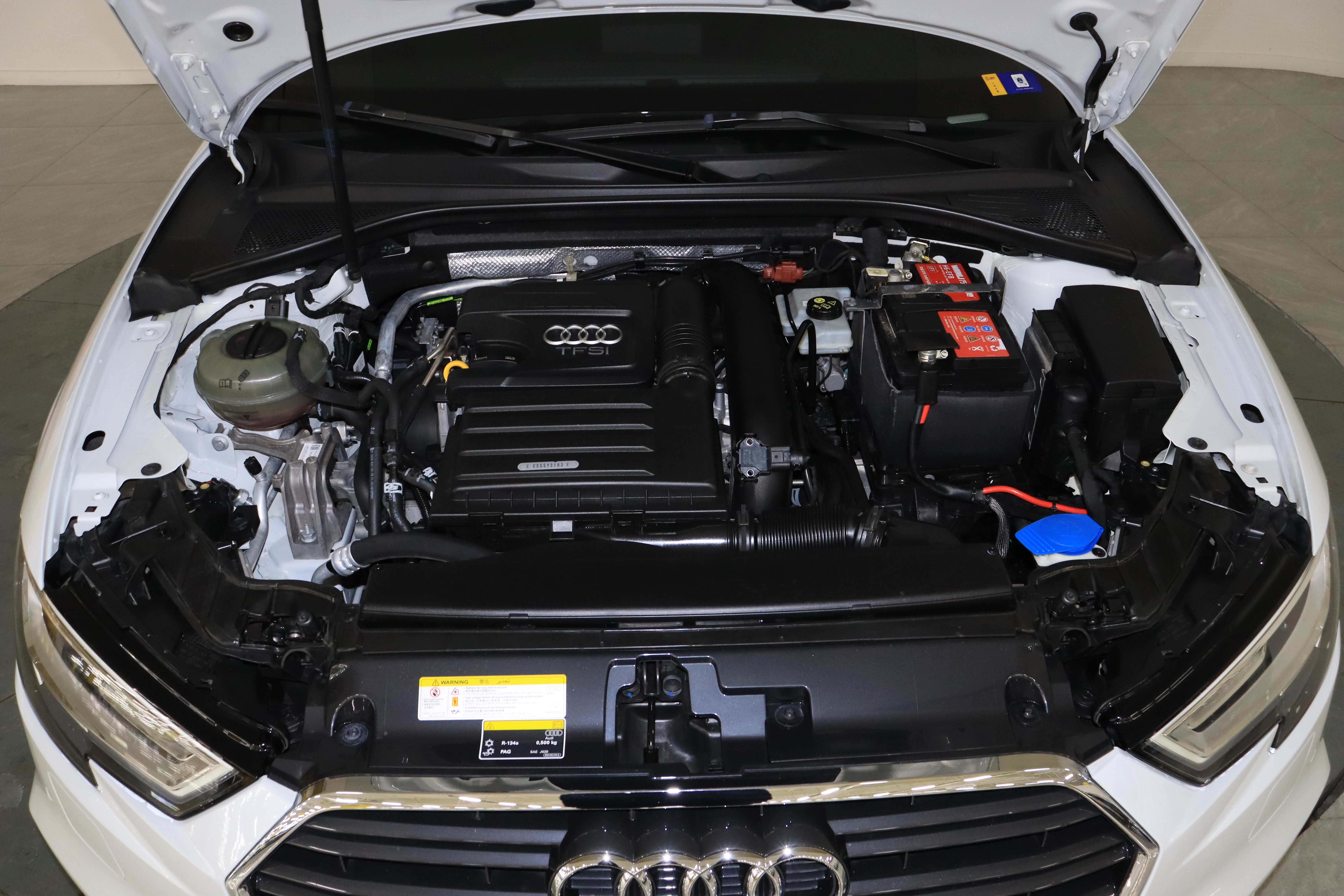 Audi A3 2019 car image #12