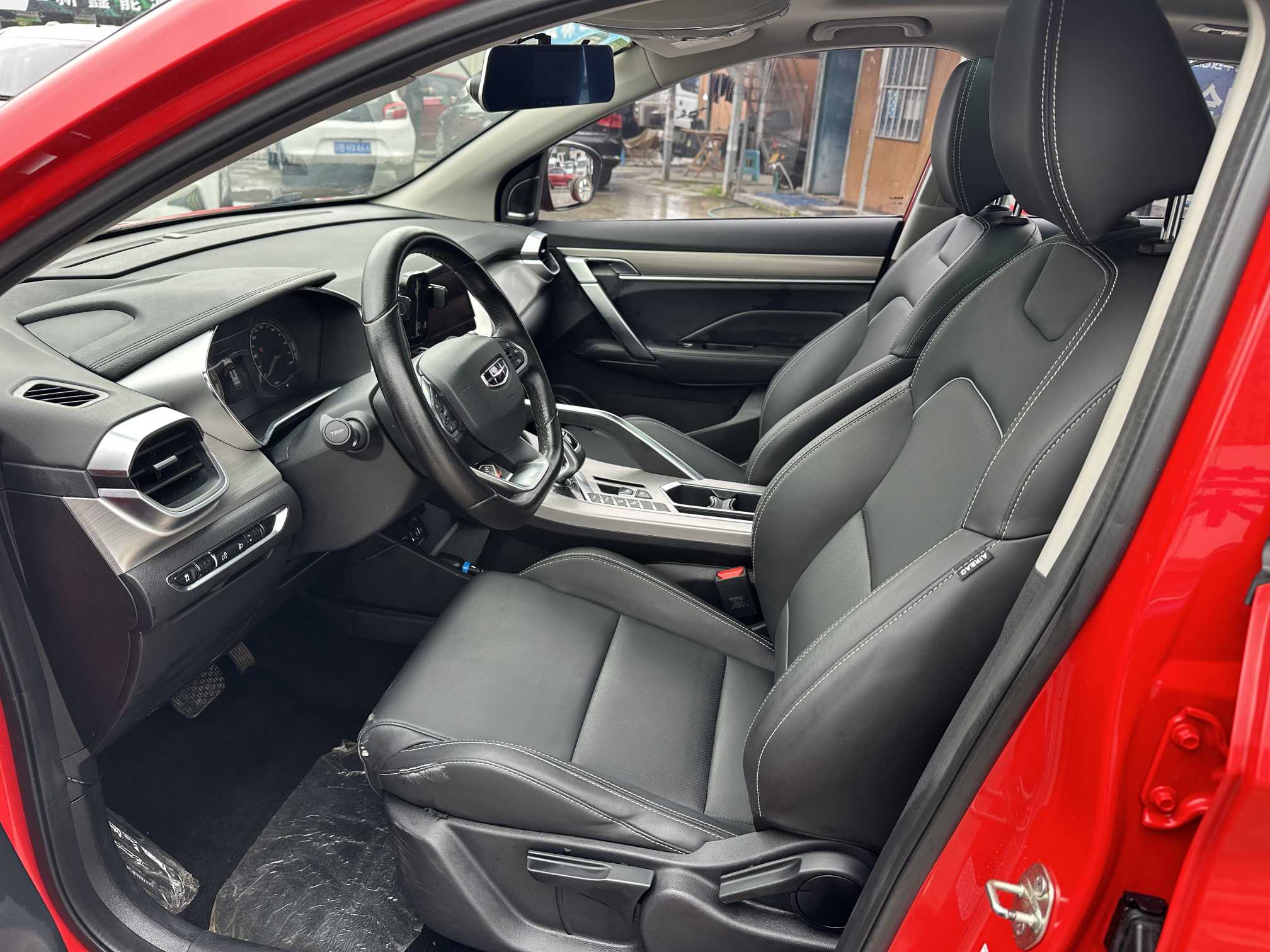 GEELY Coolray 2019 car image #12