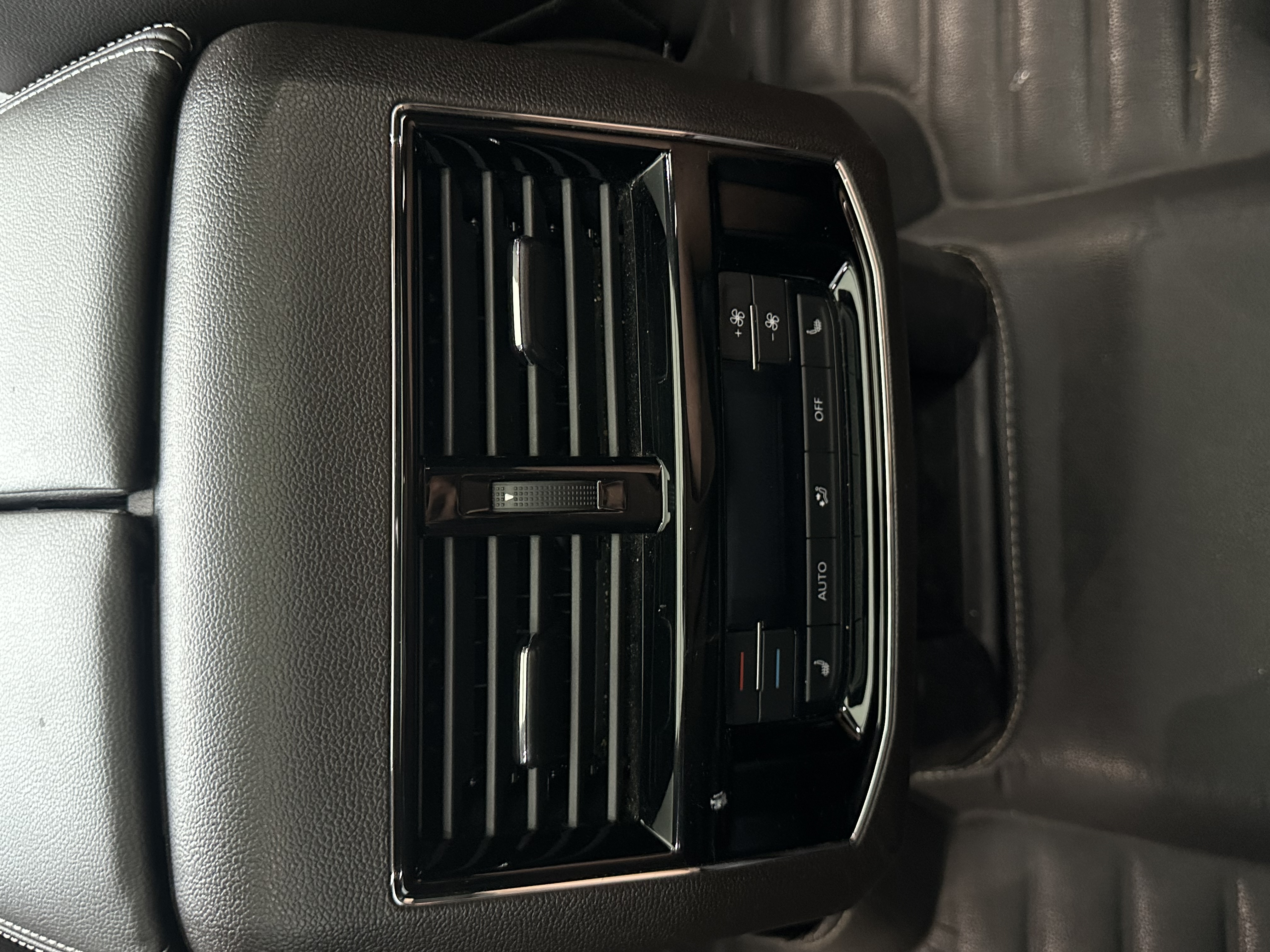 Volkswagen Teramont 2019 car image #12