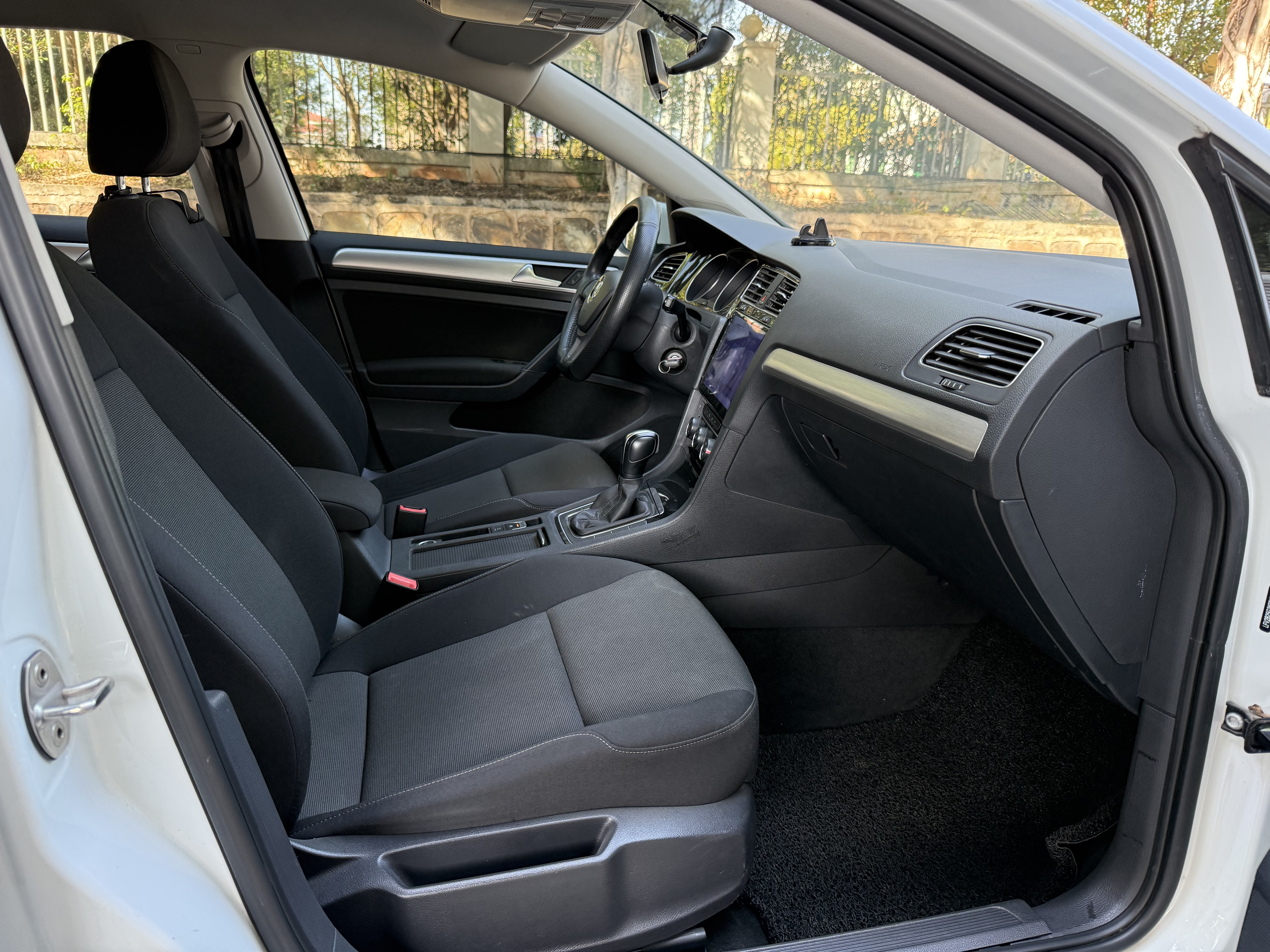 Volkswagen Golf 2019 #12 Volkswagen Golf 2019 car image #12