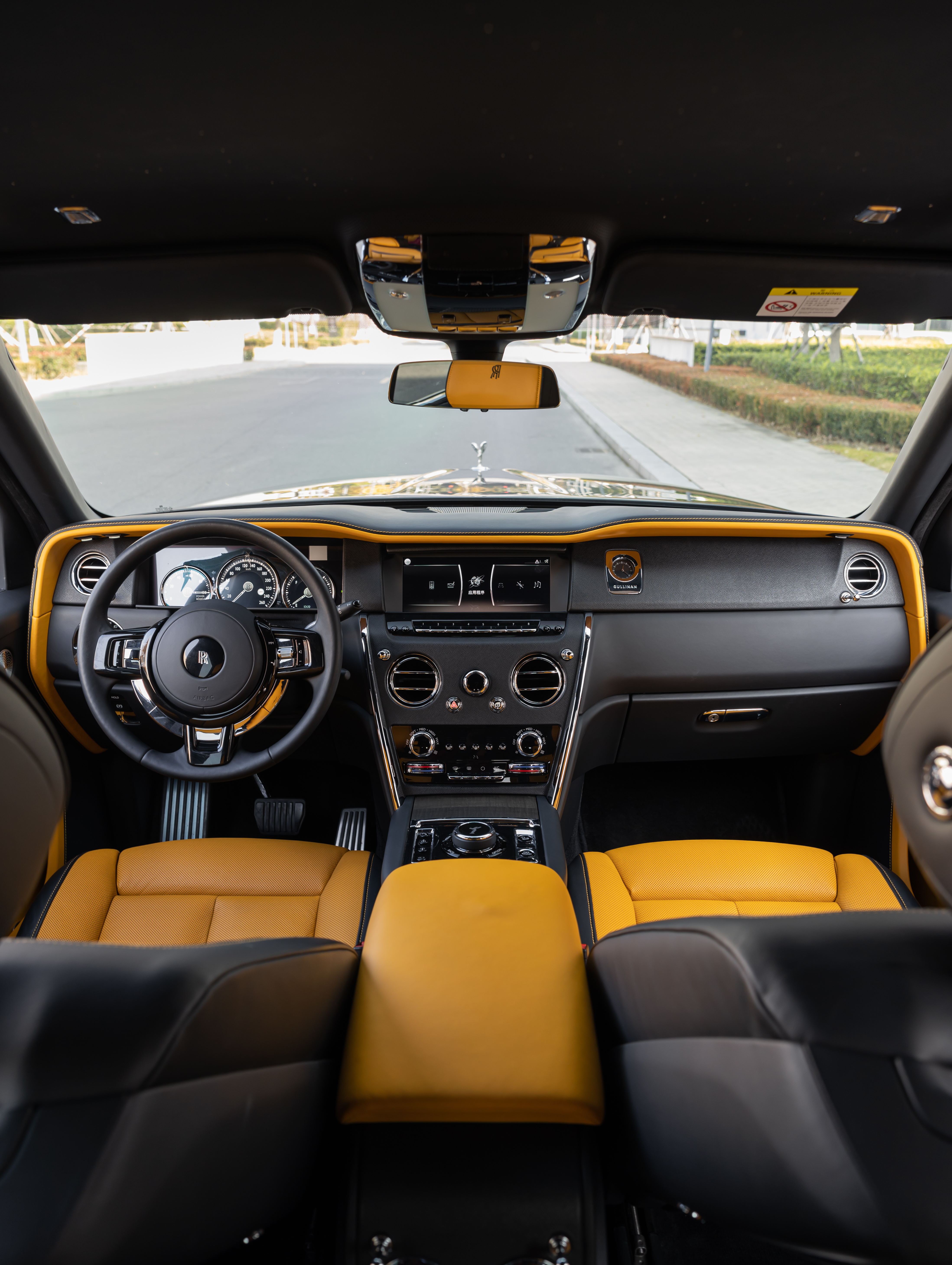 Volkswagen Cullinan 2022 car image #12