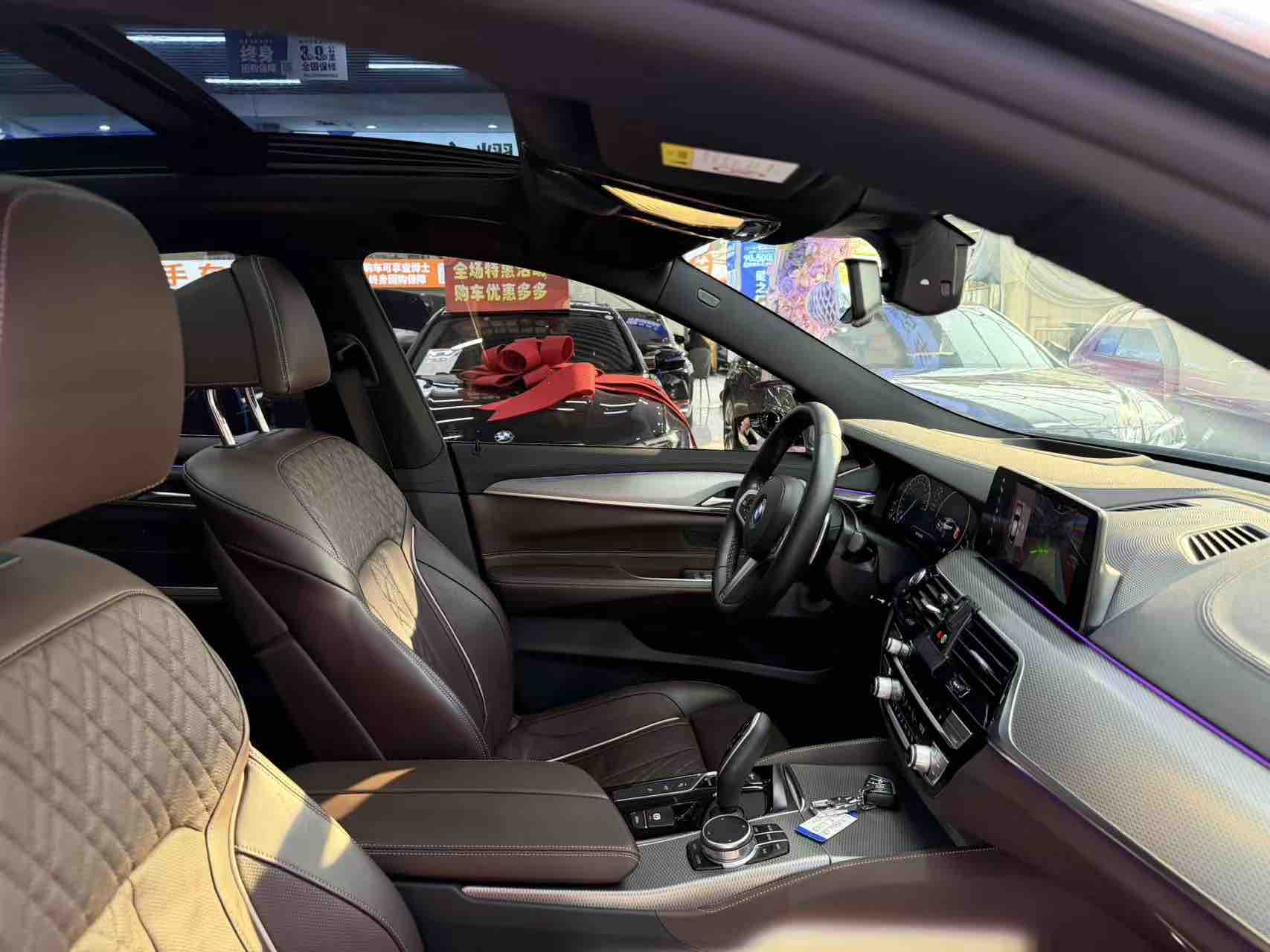 BMW 6 Series GT 2019 car image #12