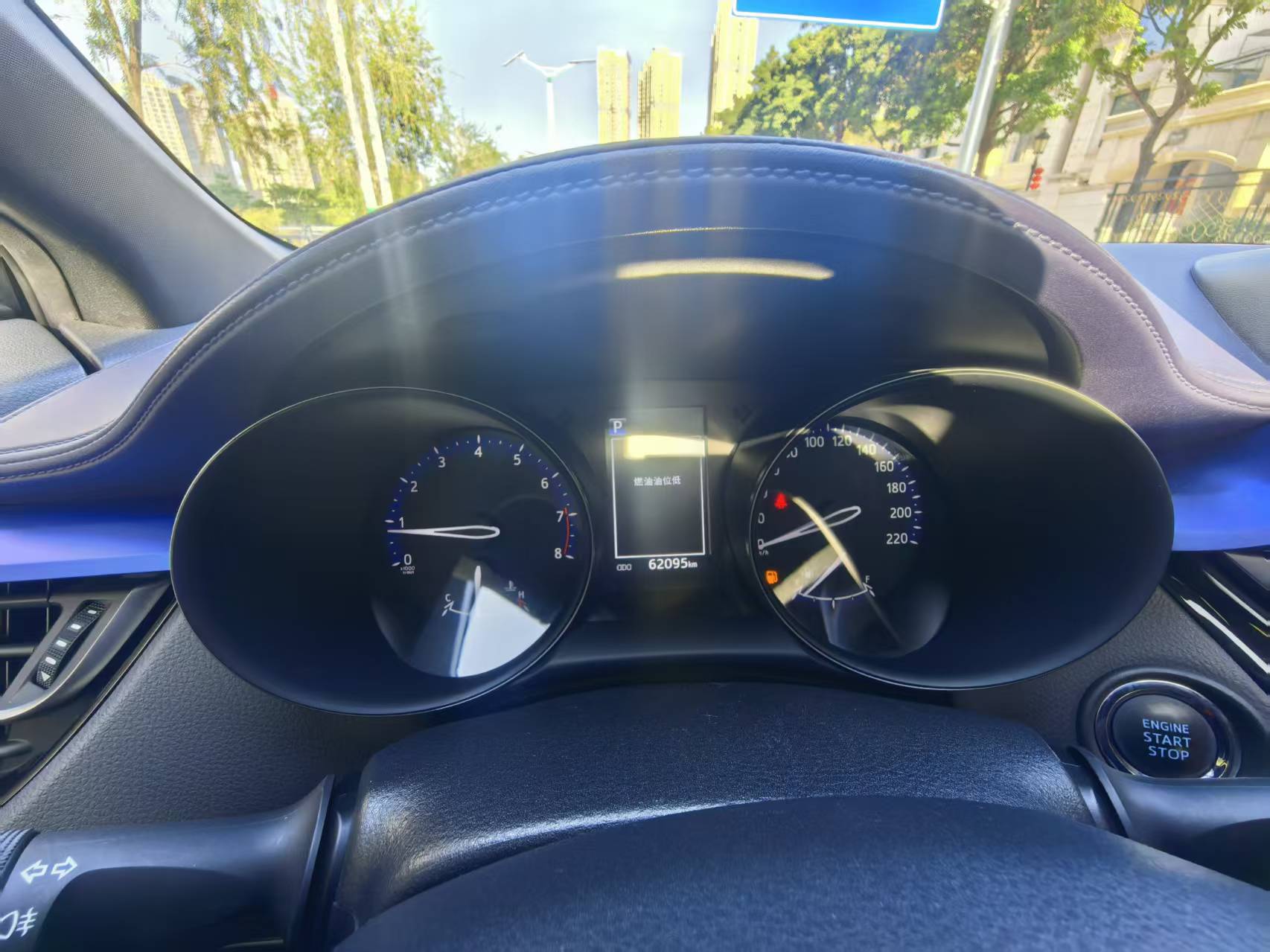 Toyota C-HR 2019 immagine di auto #12