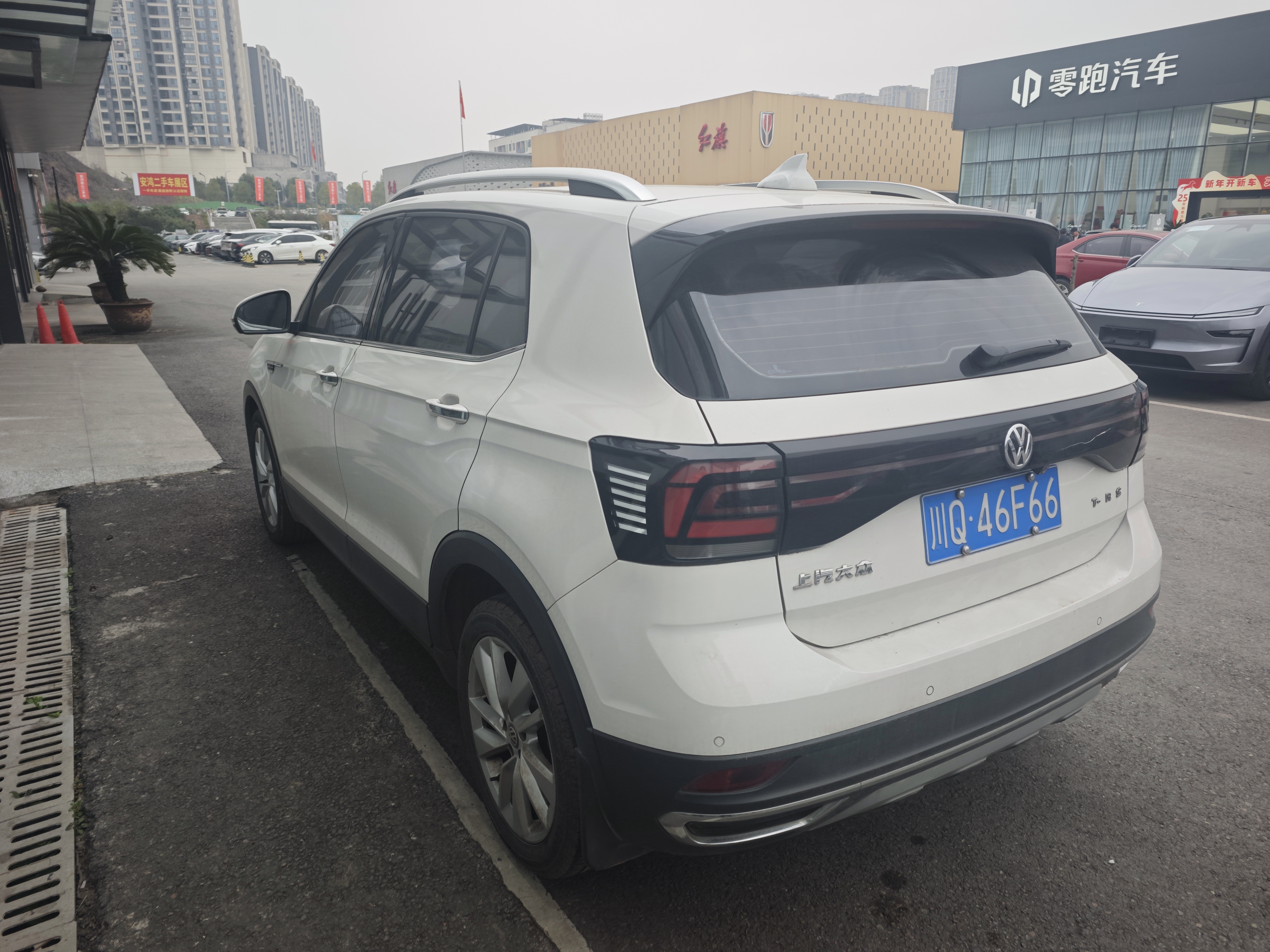 Volkswagen T-Cross 2019 car image #12