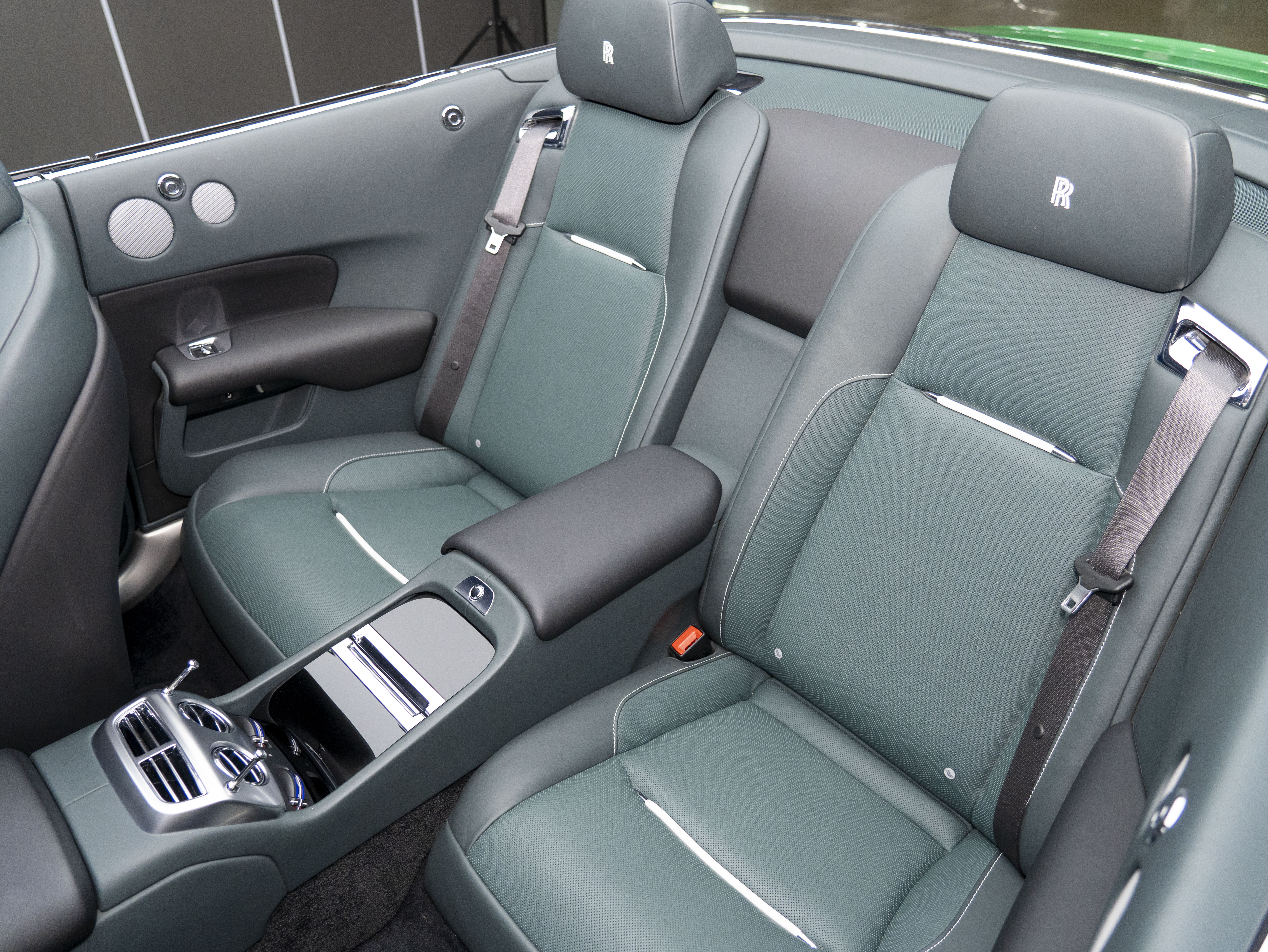 Rolls-Royce Dawn 2019 car image #12