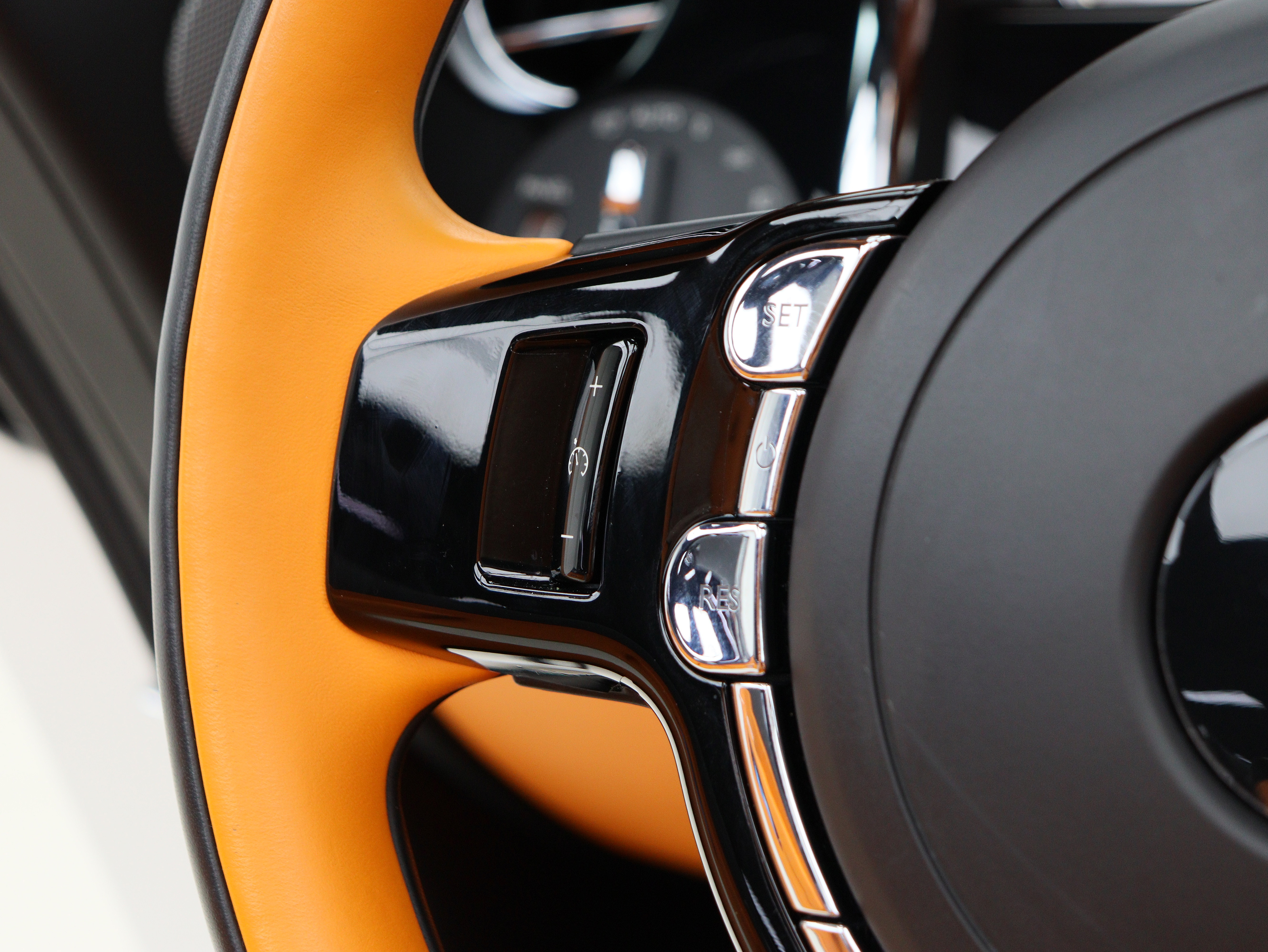 Rolls-Royce Dawn 2019 car image #12