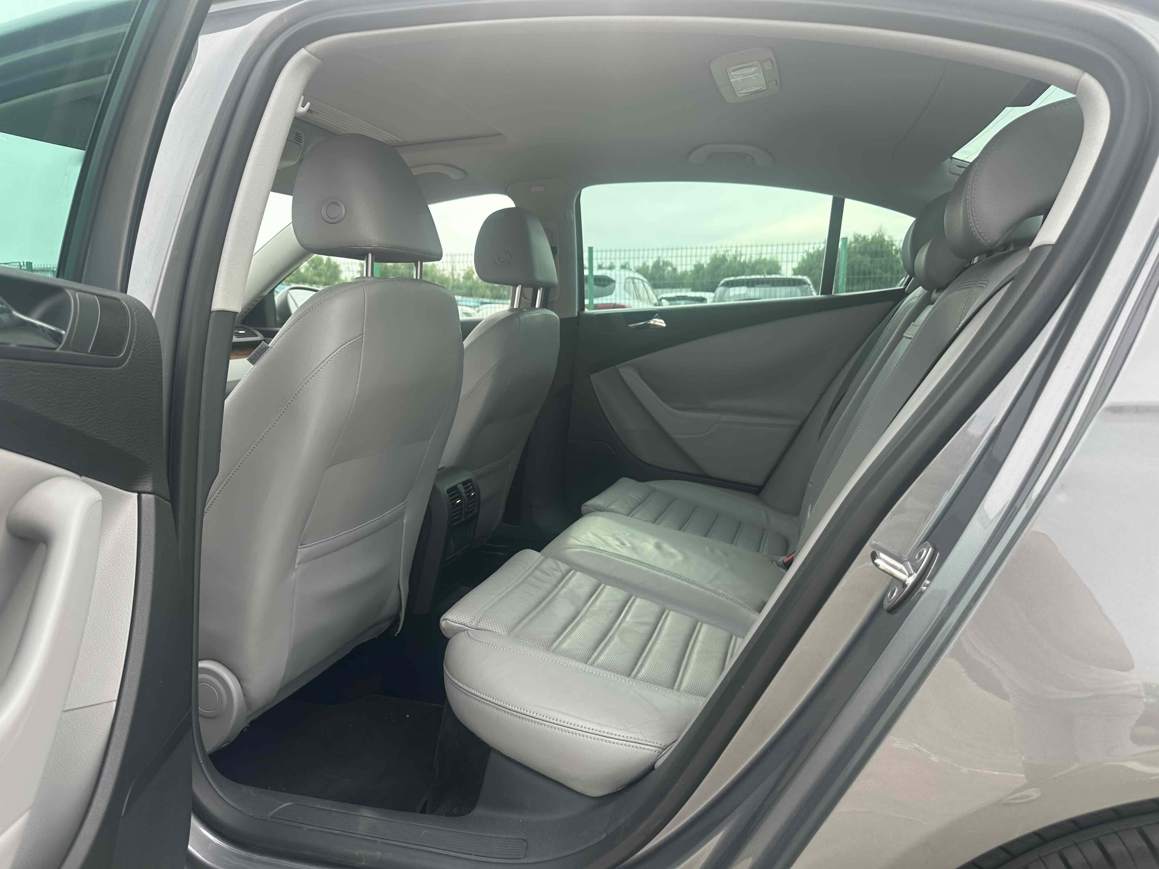 Volkswagen Magotan (Imported) 2008 immagine di auto #12