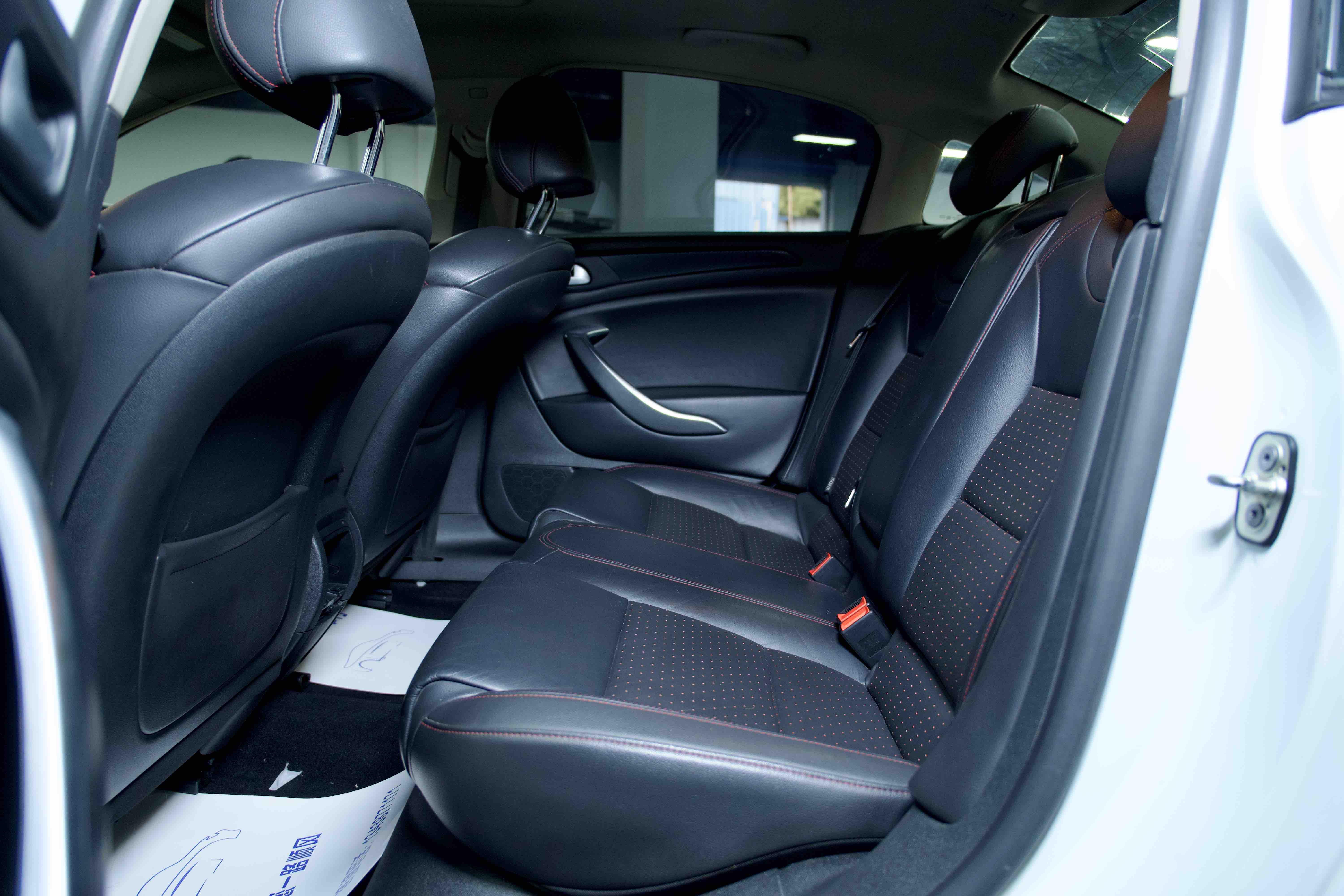 Citroen C5 2016 car image #12