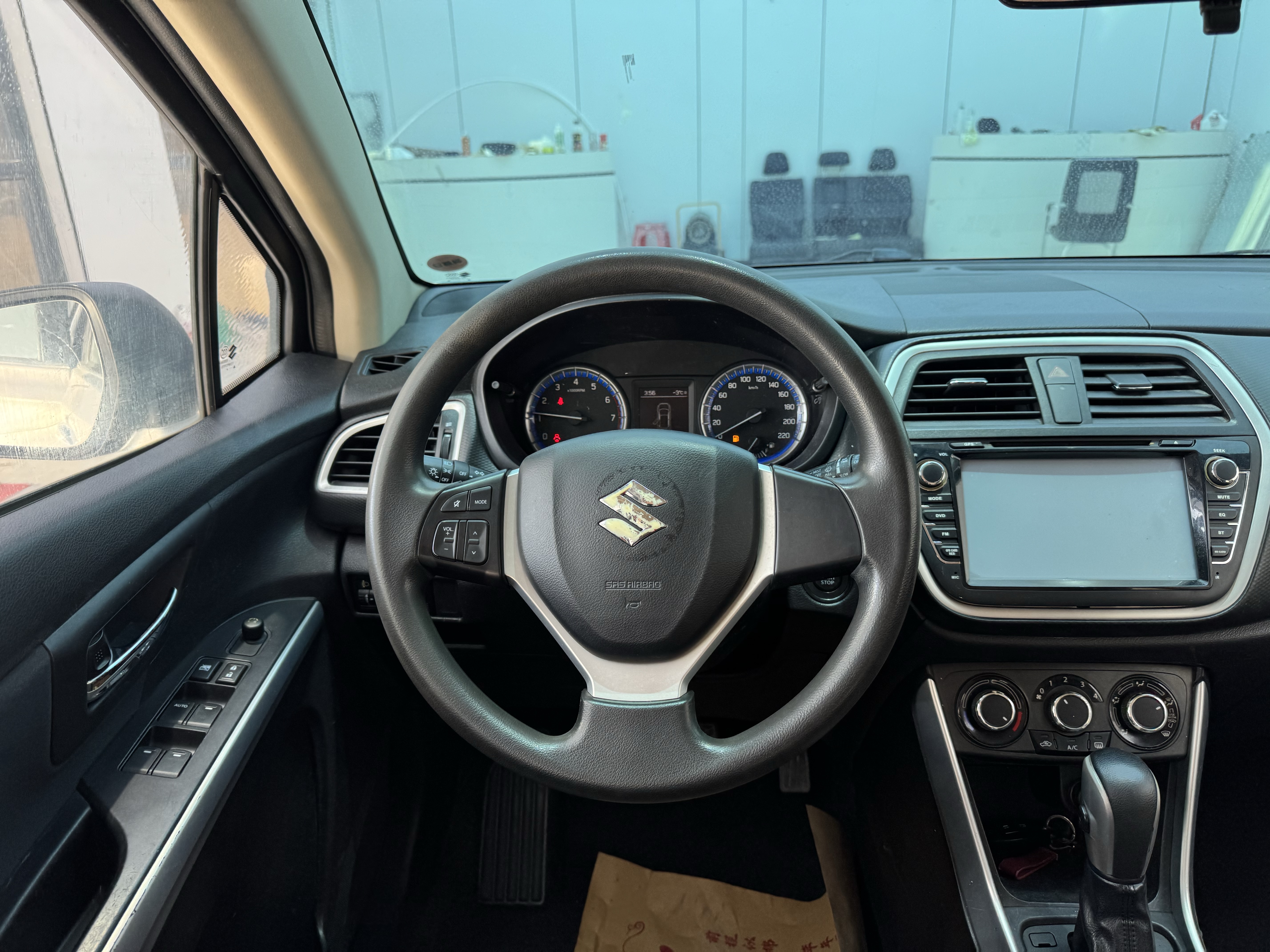 Suzuki S-Cross 2014 صورة سيارة #12