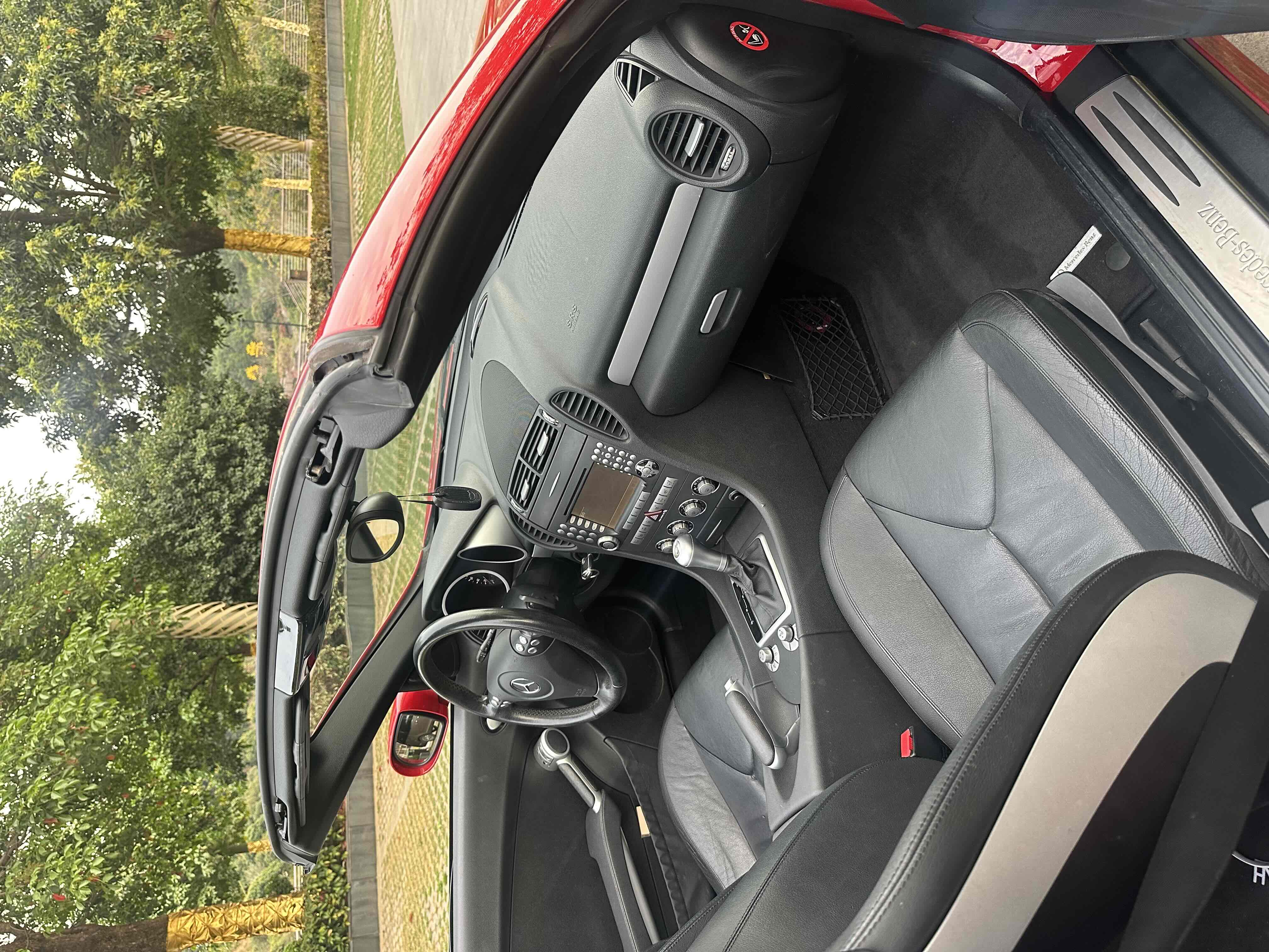 Mercedes-Benz CLK Class 2008 car image #12