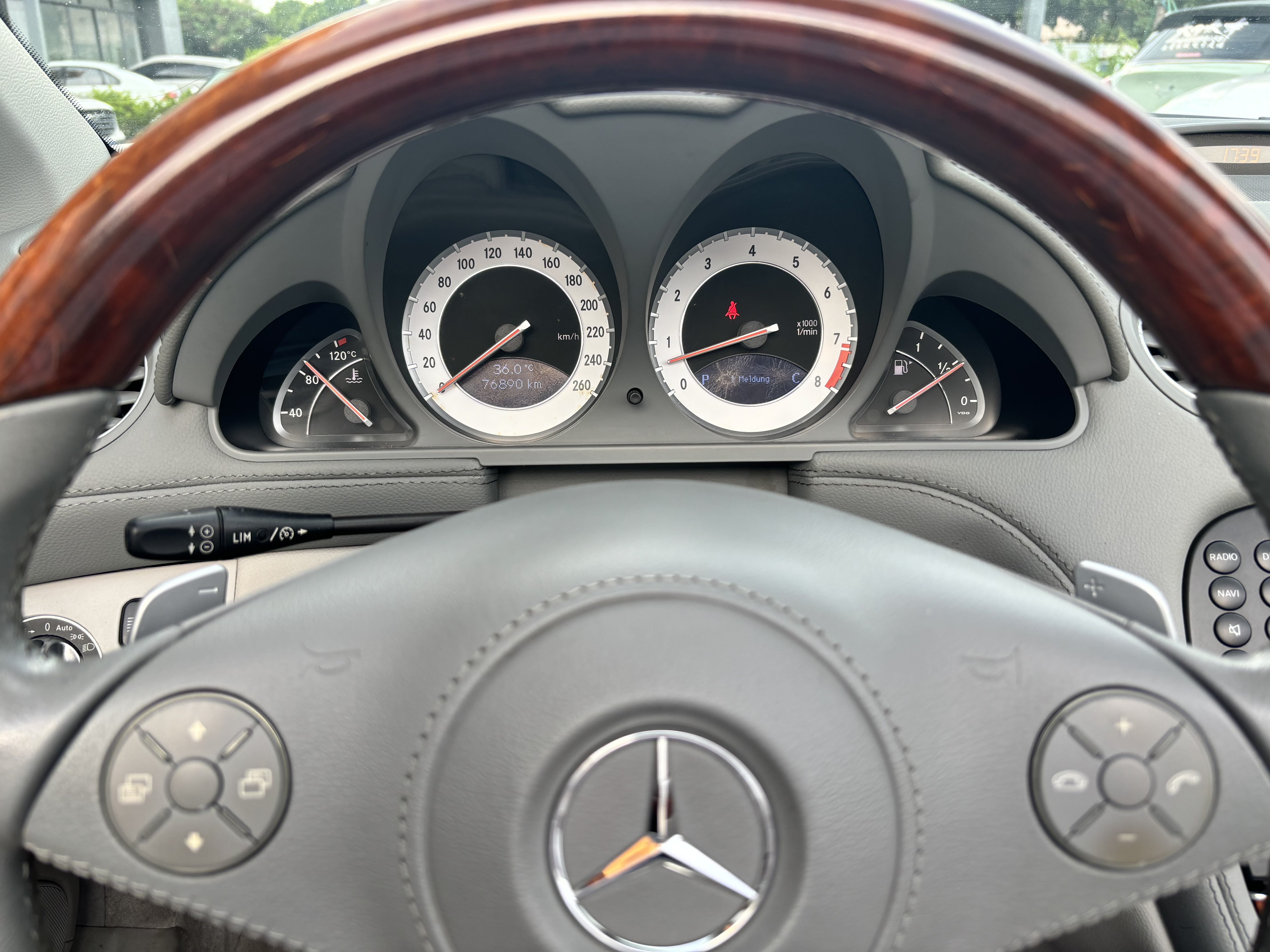 Mercedes-Benz SL Class 2009 #12 Mercedes-Benz SL Class 2009 car image #12