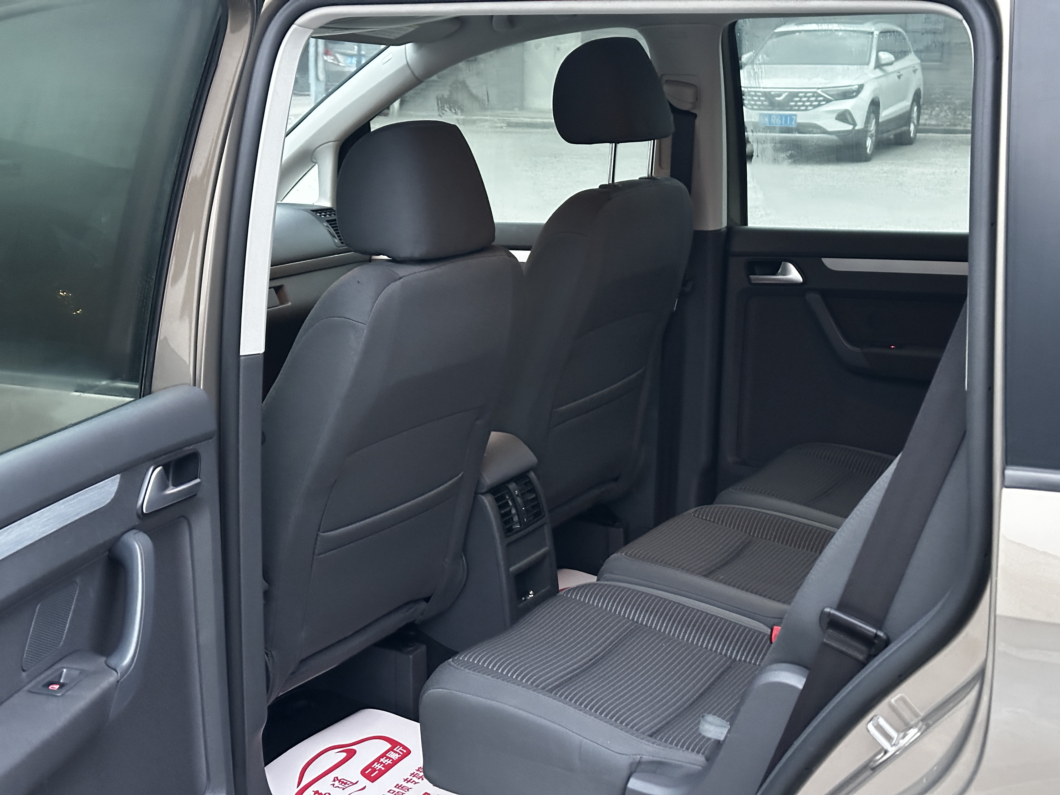 Volkswagen Touran 2015 immagine di auto #12