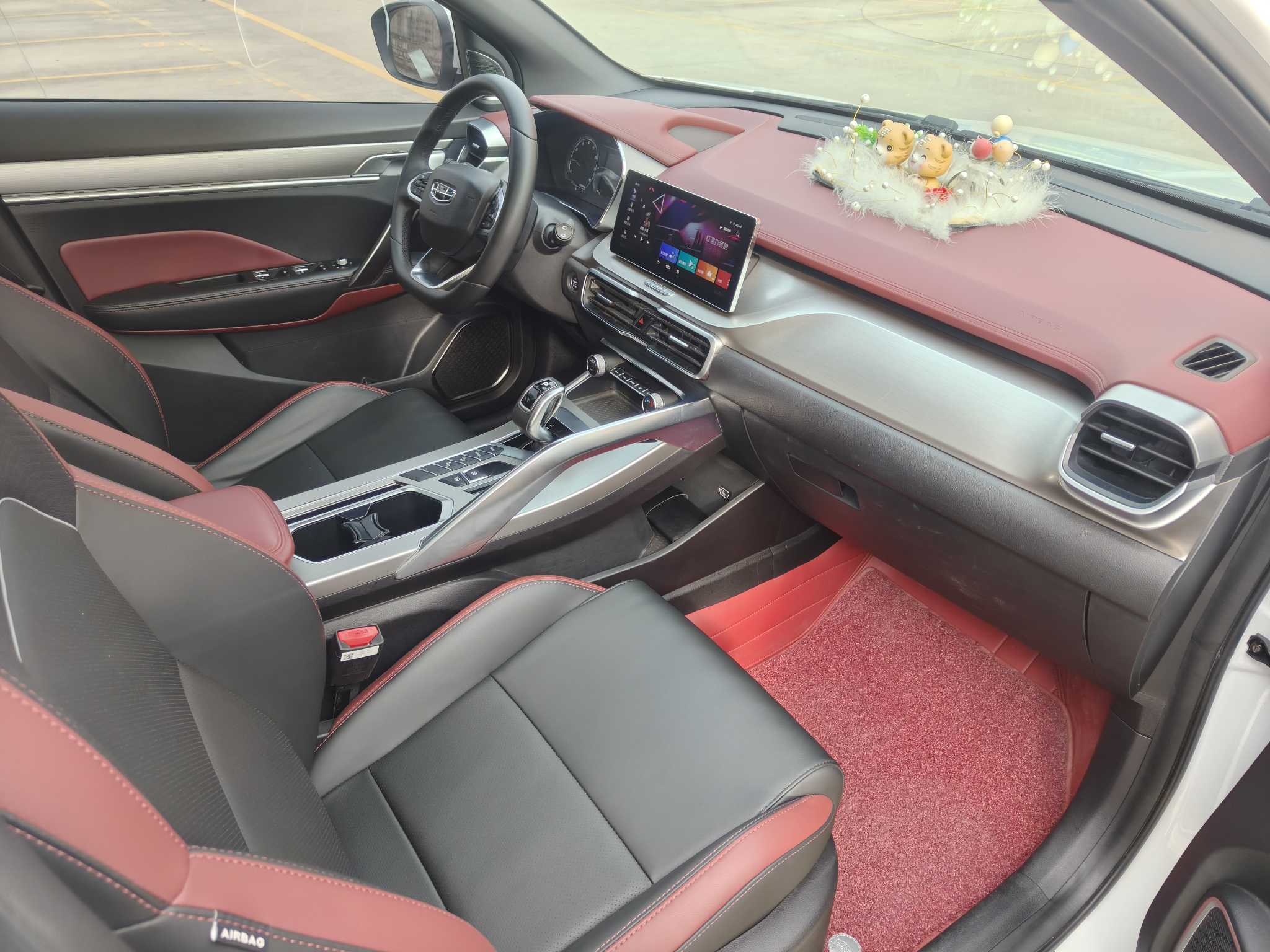 GEELY Coolray 2022 #12 GEELY Coolray 2022 car image #12
