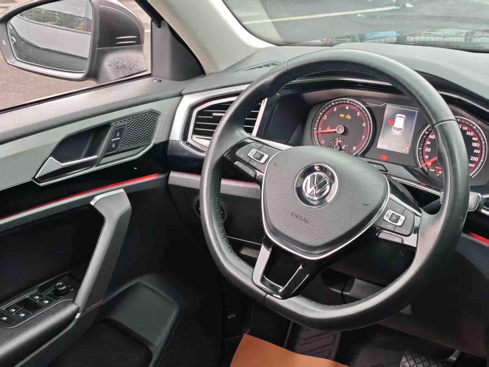 Volkswagen Tayron 2020 car image #12