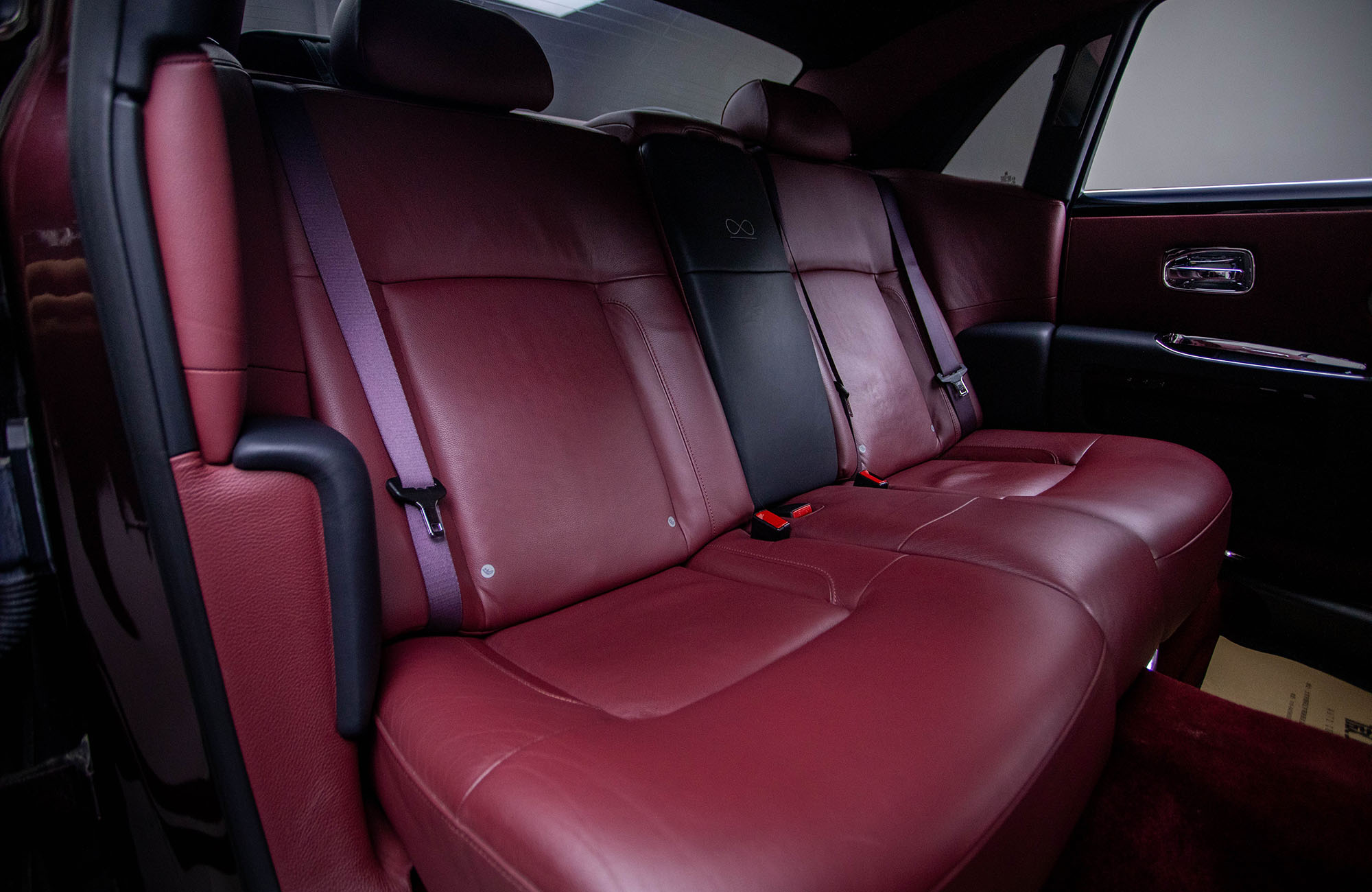 Rolls-Royce Ghost 2011 car image #12