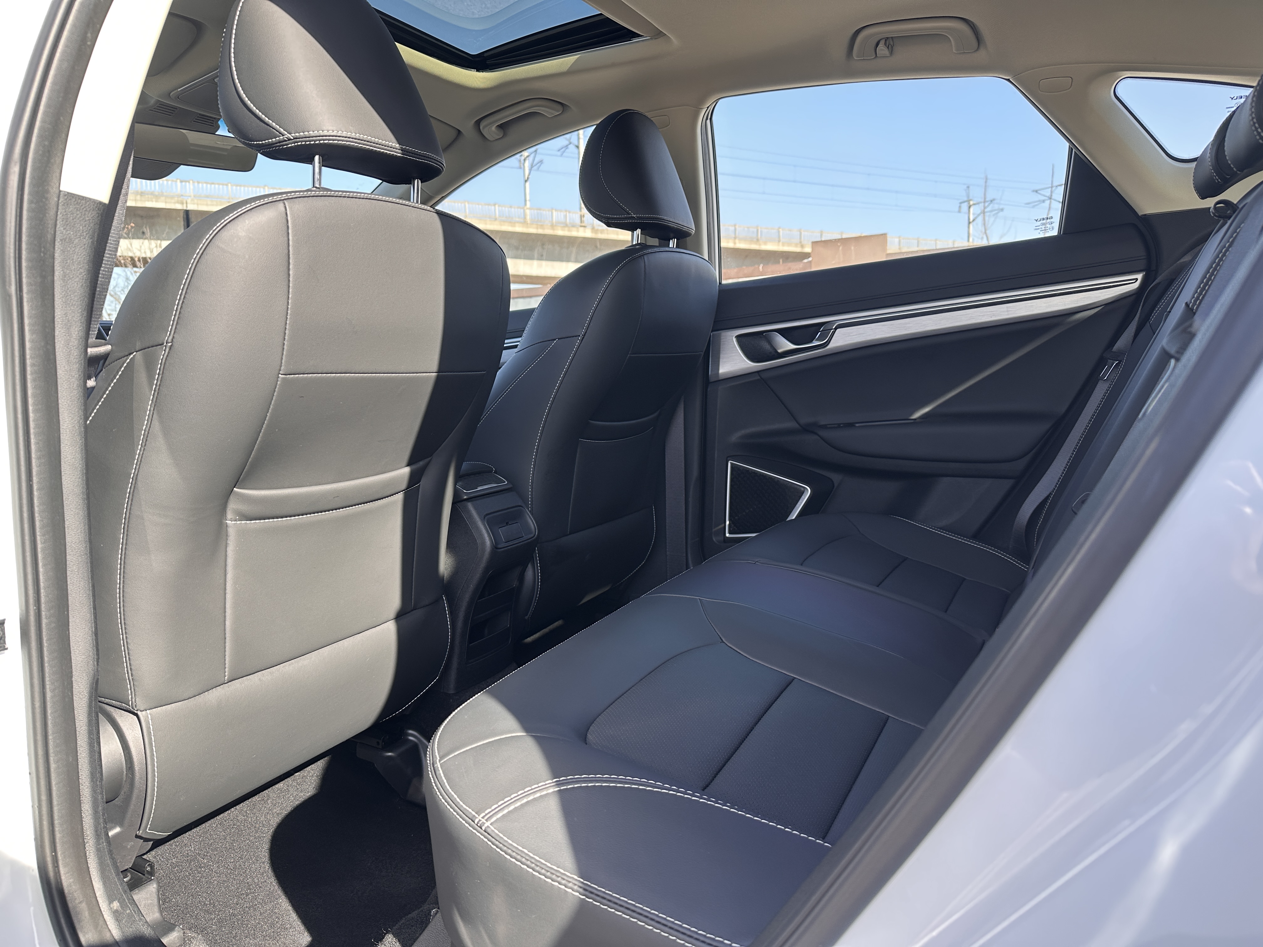 Emgrand GS 2019 #12 Emgrand GS 2019 car image #12