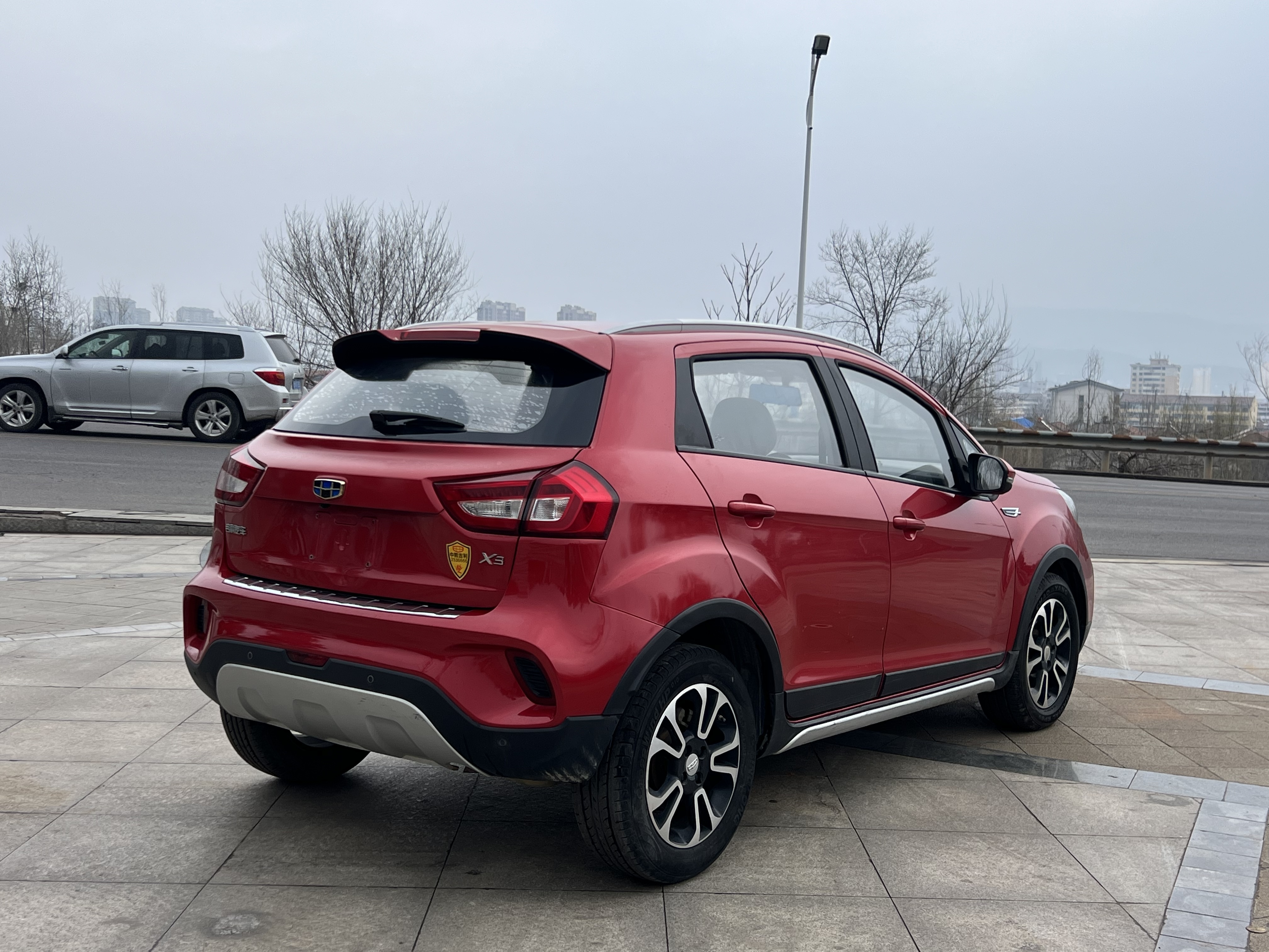 GEELY 2019 #12 GEELY 2019 car image #12