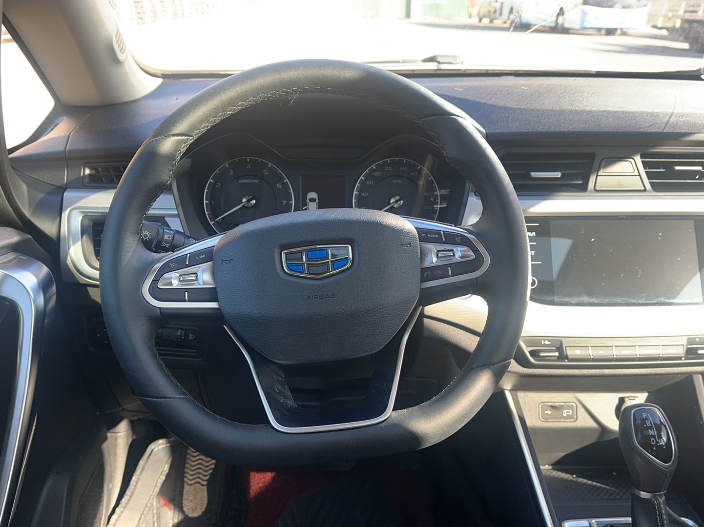 2020 immagine di auto #12