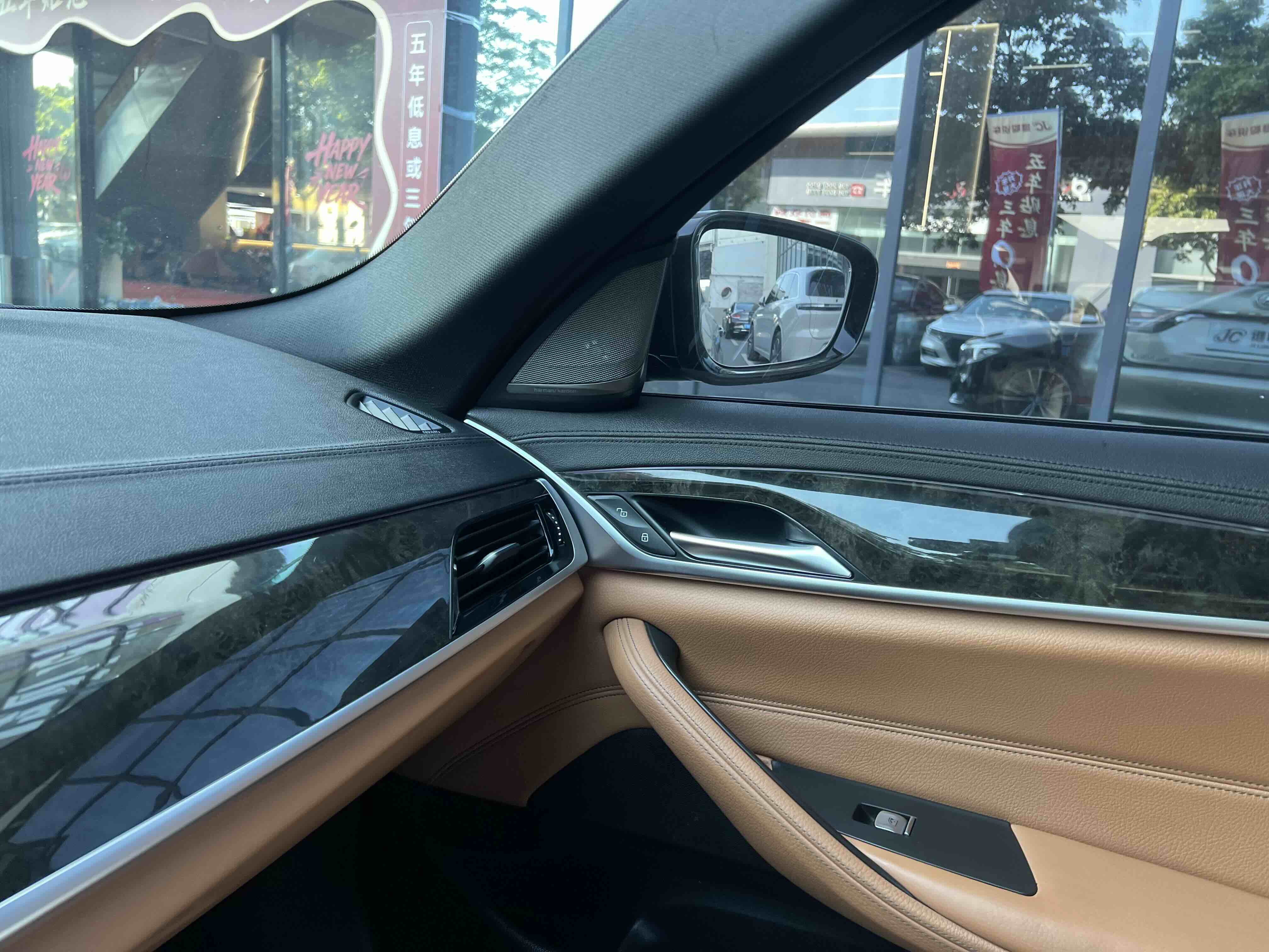 BMW 5 Series 2019 #12 BMW 5 Series 2019 car image #12
