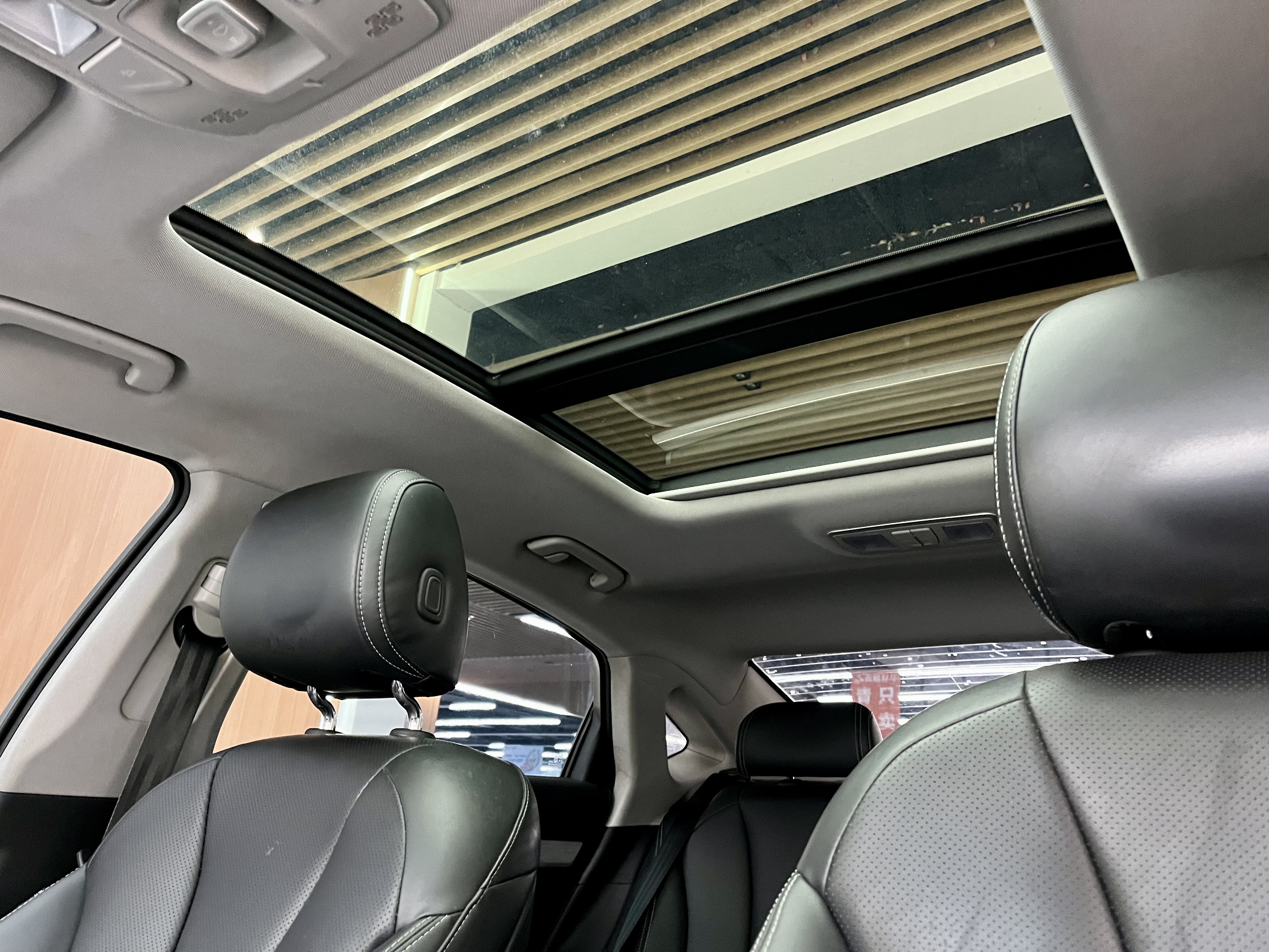 GEELY Ulion 2021 #12 GEELY Ulion 2021 immagine di auto #12