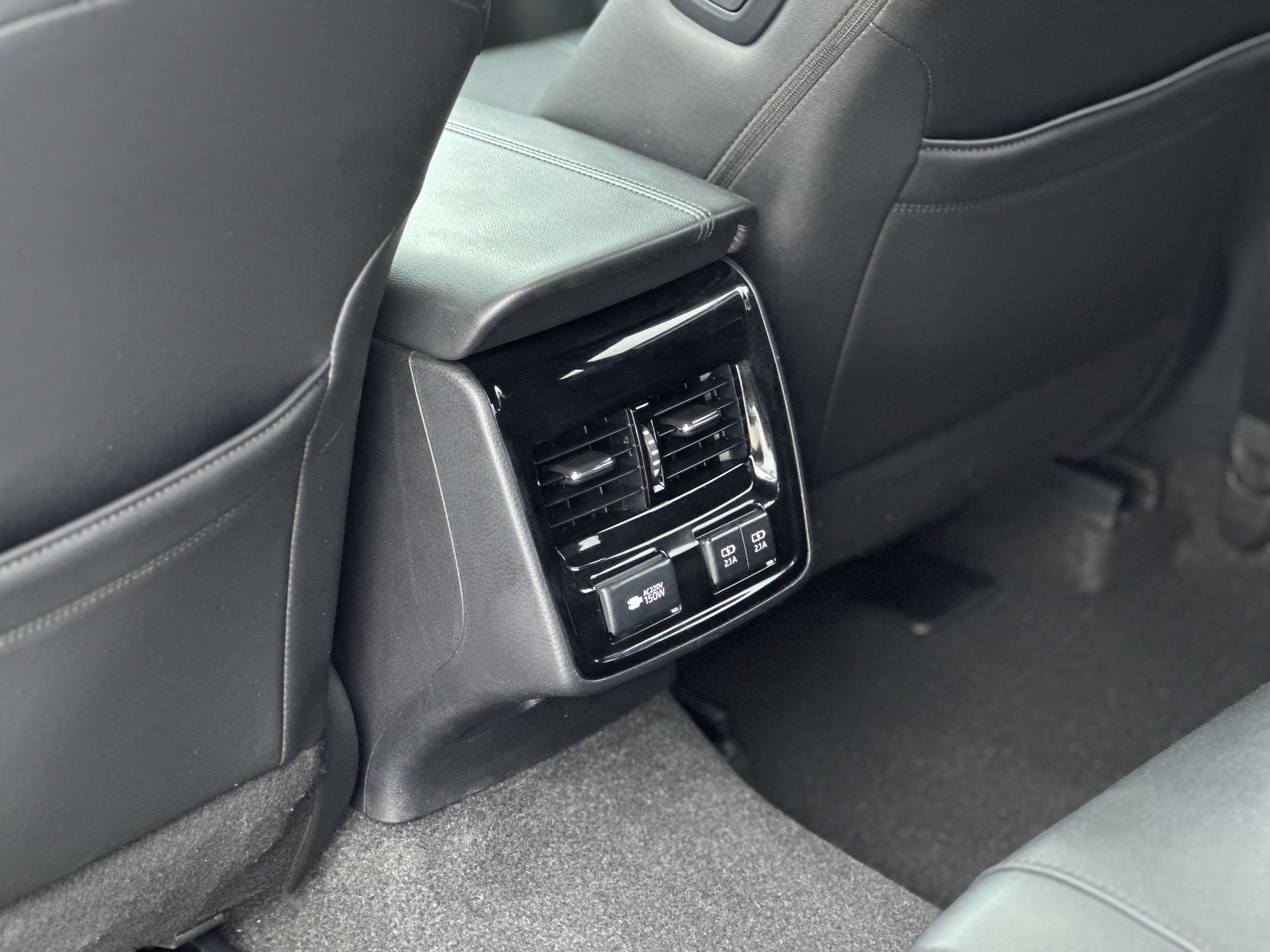 Toyota Avalon 2021 car image #12