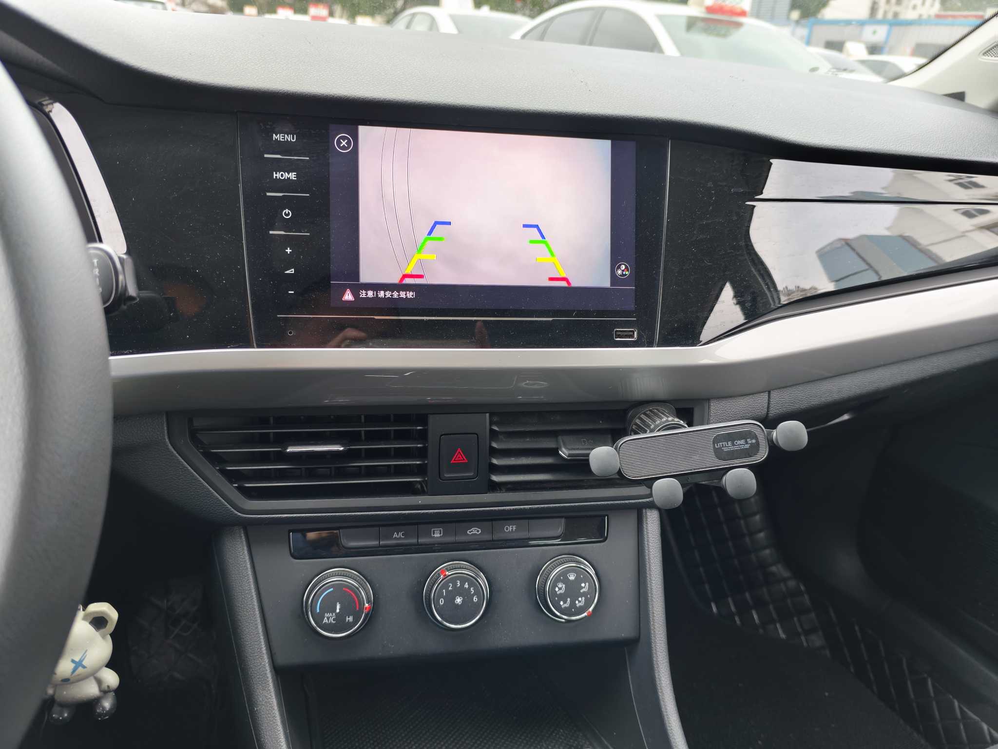 Volkswagen Bora 2020 car image #12