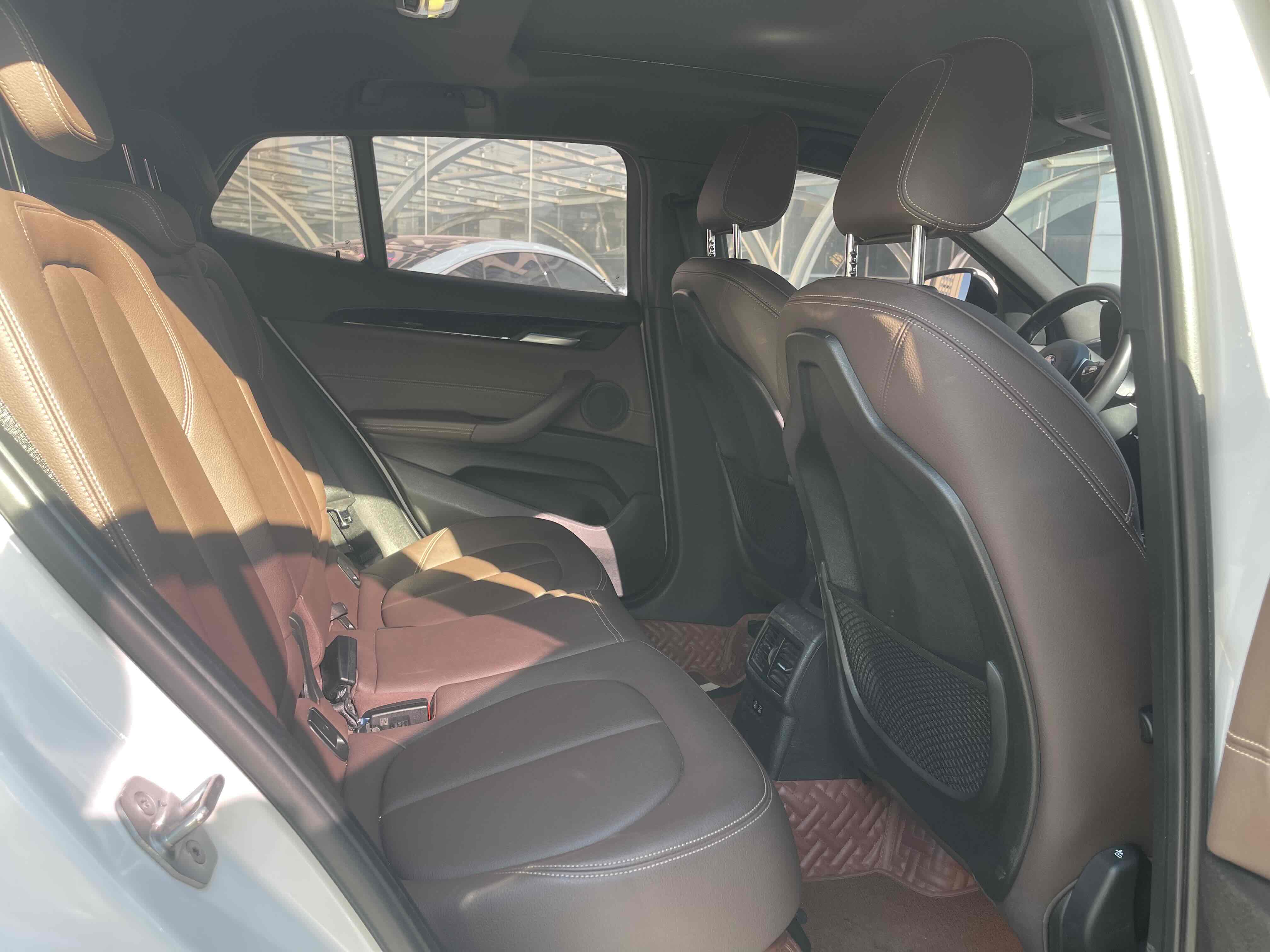 BMW X2 2020 car image #12