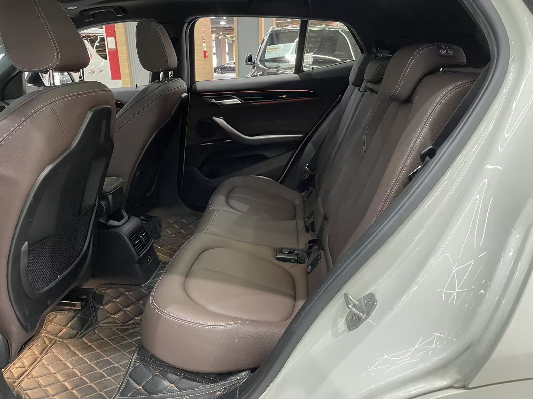 BMW X2 2020 car image #12