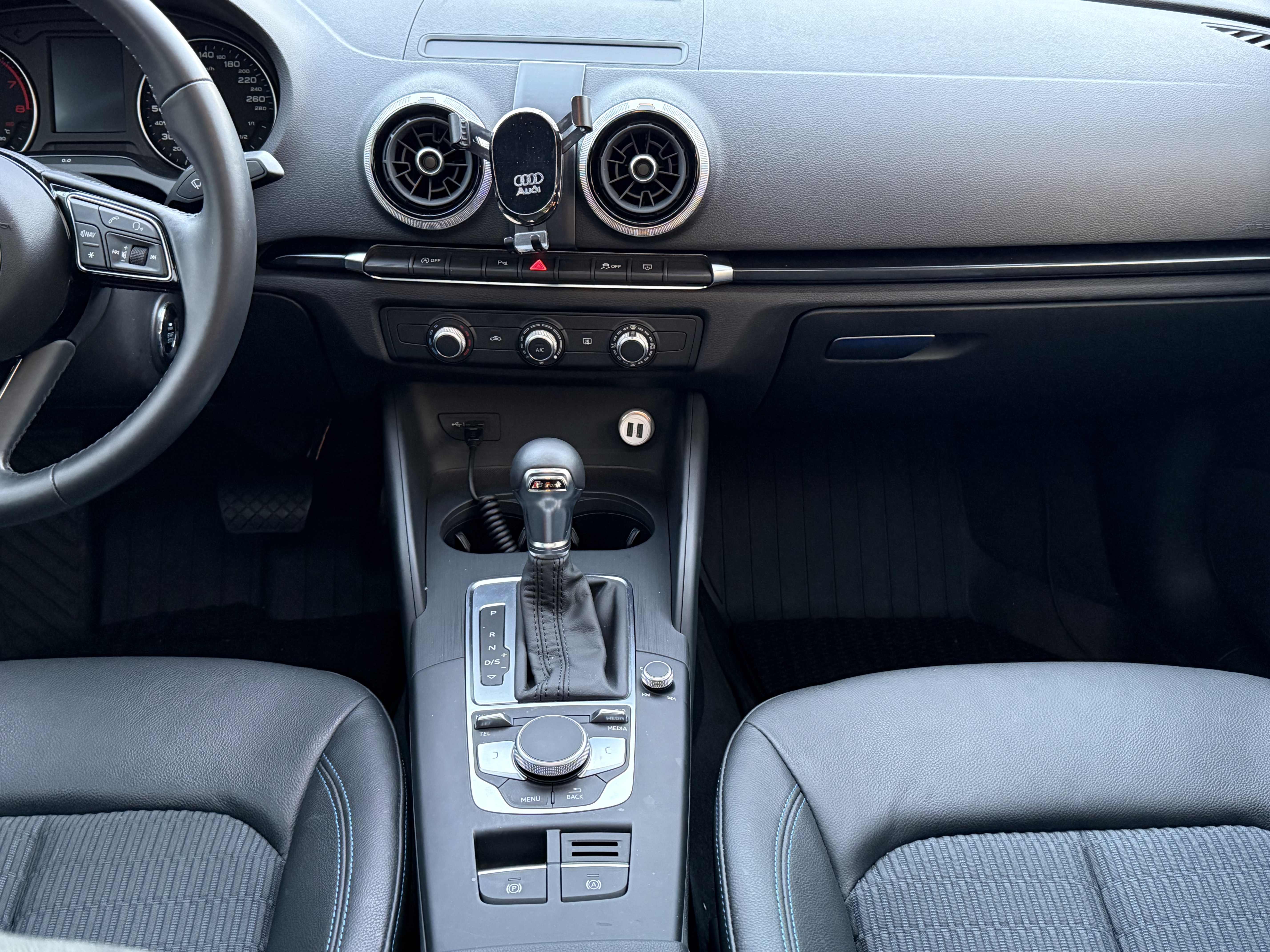 Audi A3 2021 car image #12